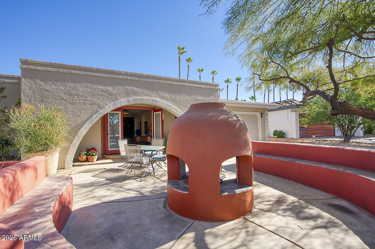 3315 E MALAPAI Drive