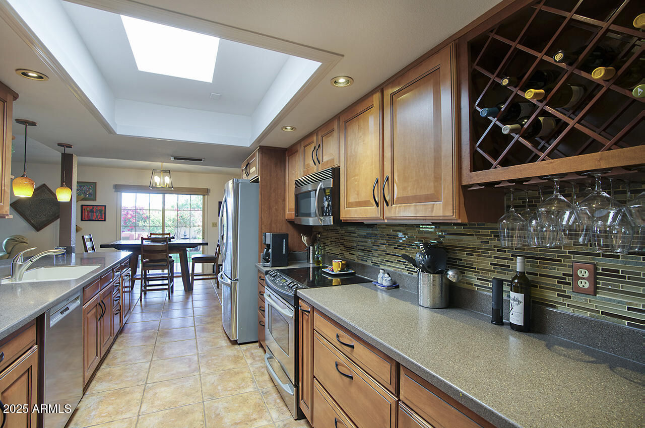 3315 E MALAPAI Drive