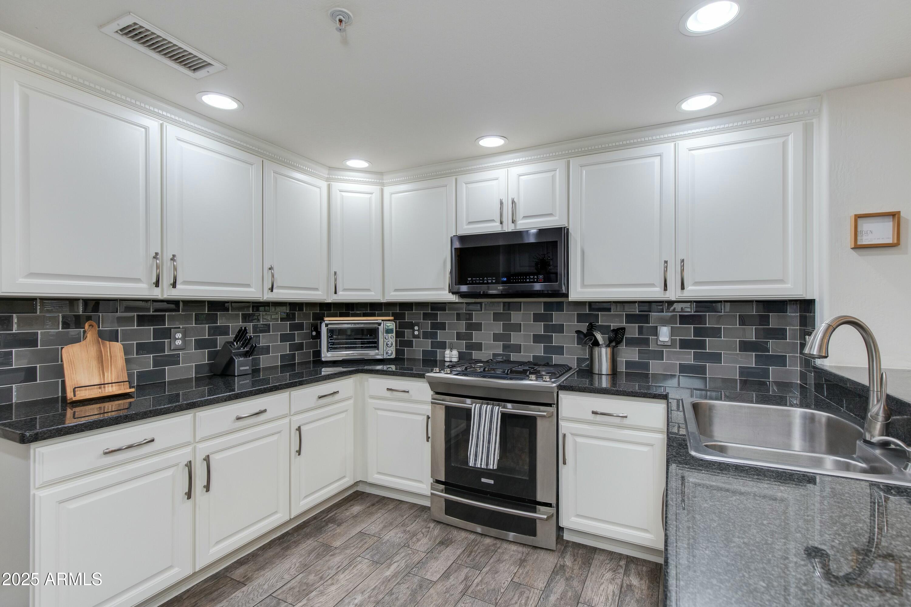 21320 N 56TH Street # 2139