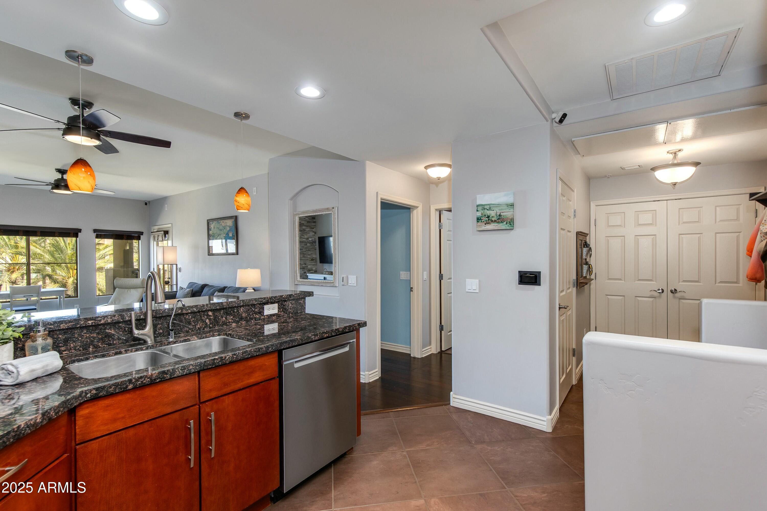 5350 E DEER VALLEY Drive # 4408