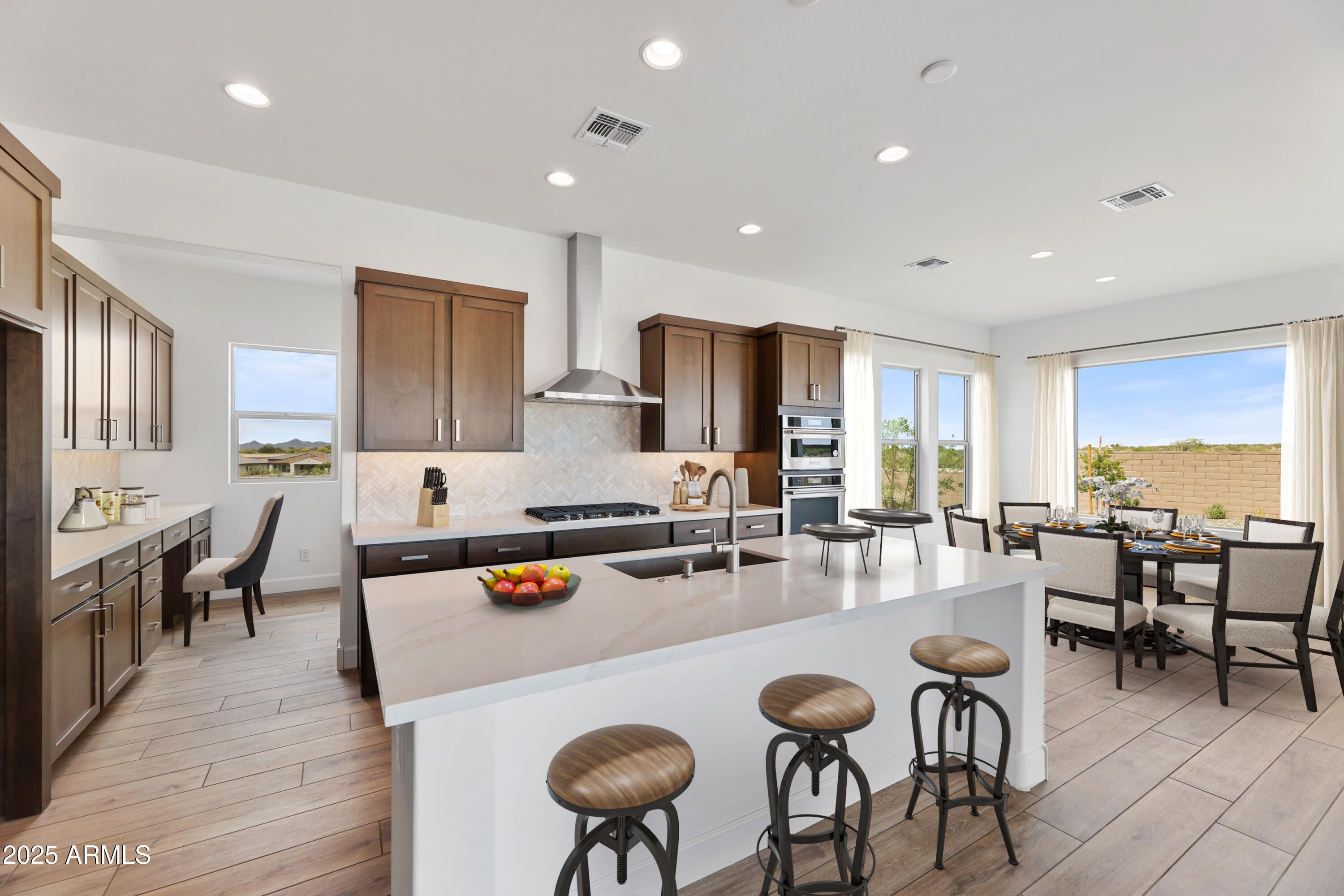 4448 BUCKING BRONCO Road