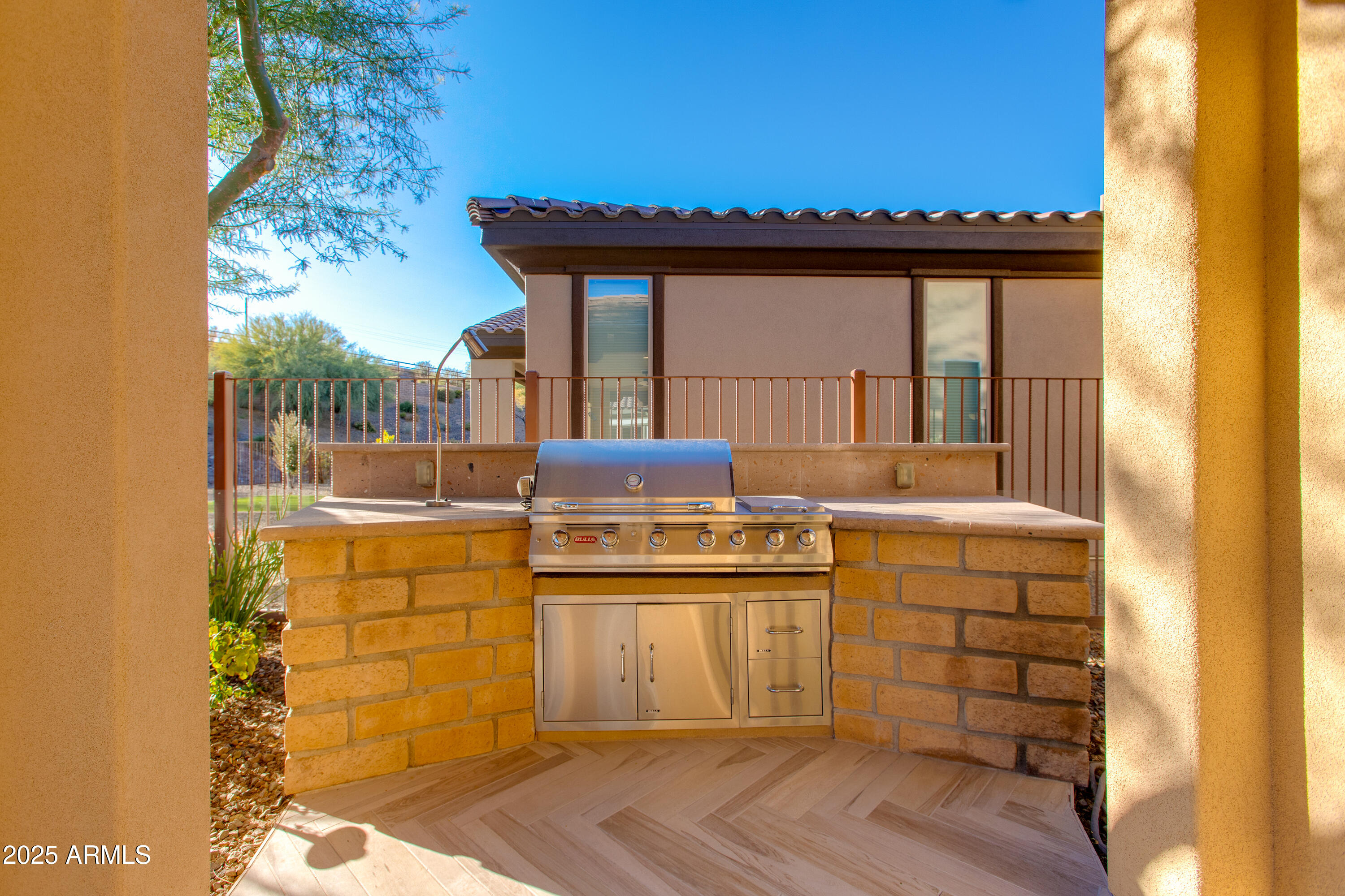 3285 MAVERICK Drive