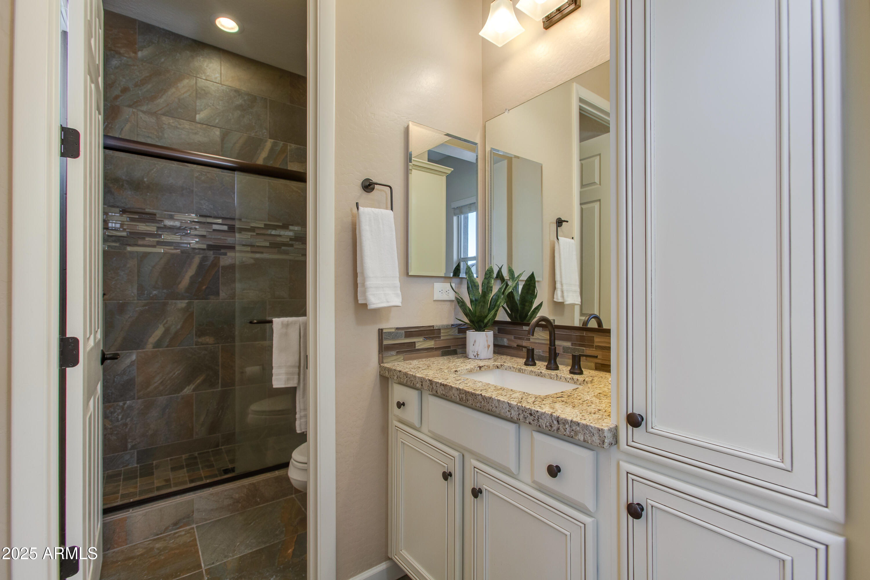 3675 GOLD RIDGE Road