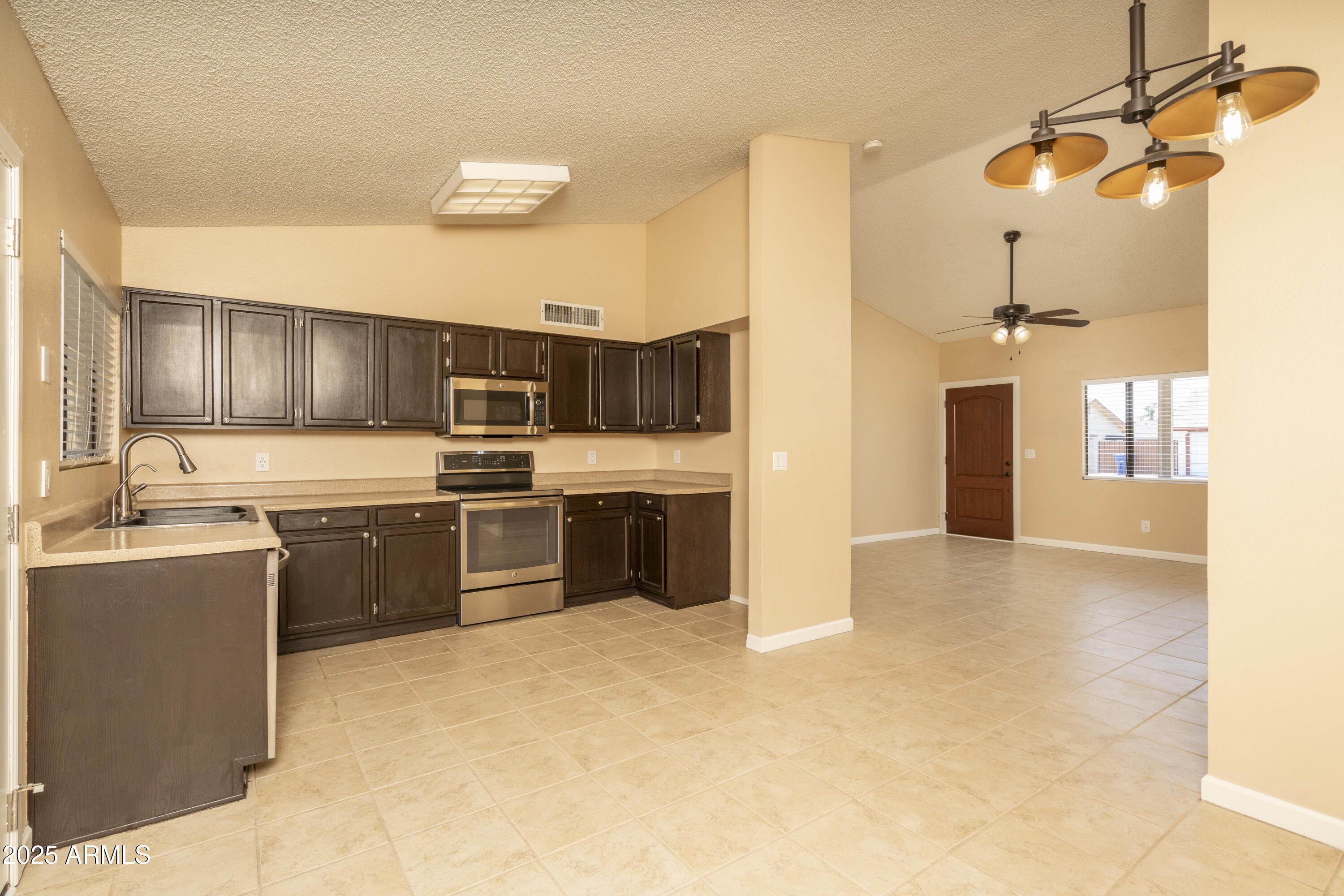 1318 W McNair Street