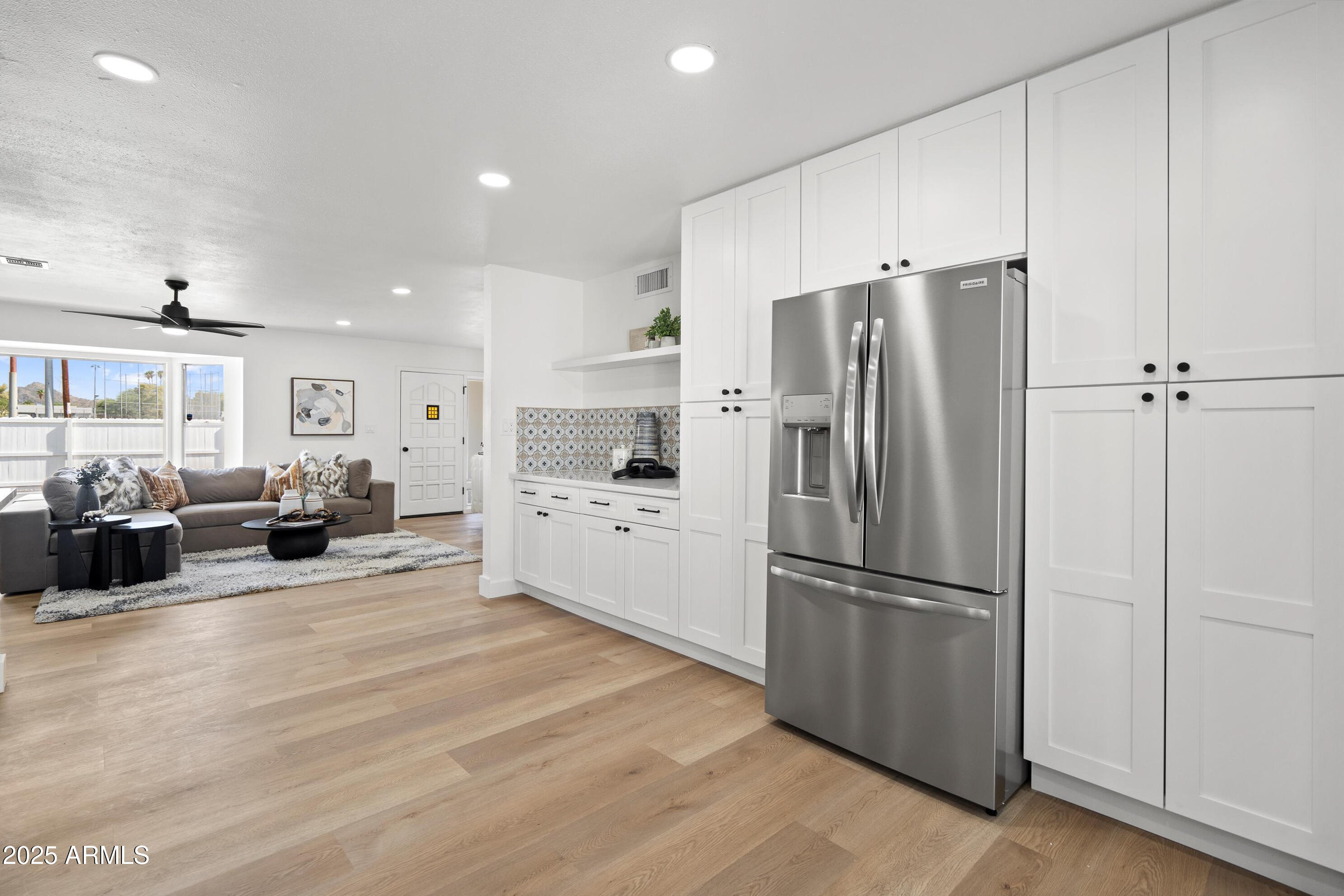 1121 E TOWNLEY Avenue, Phoenix