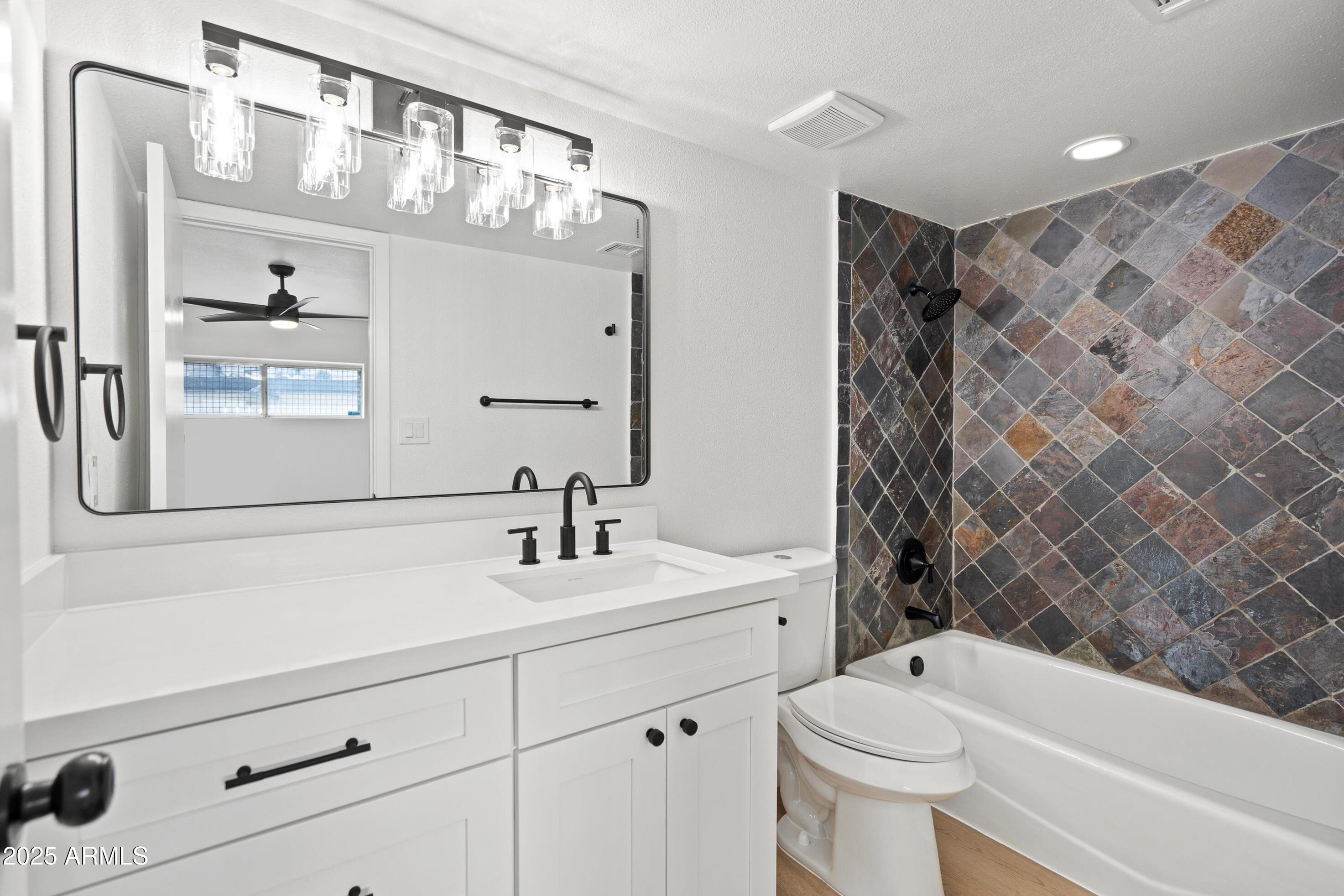 1121 E TOWNLEY Avenue, Phoenix