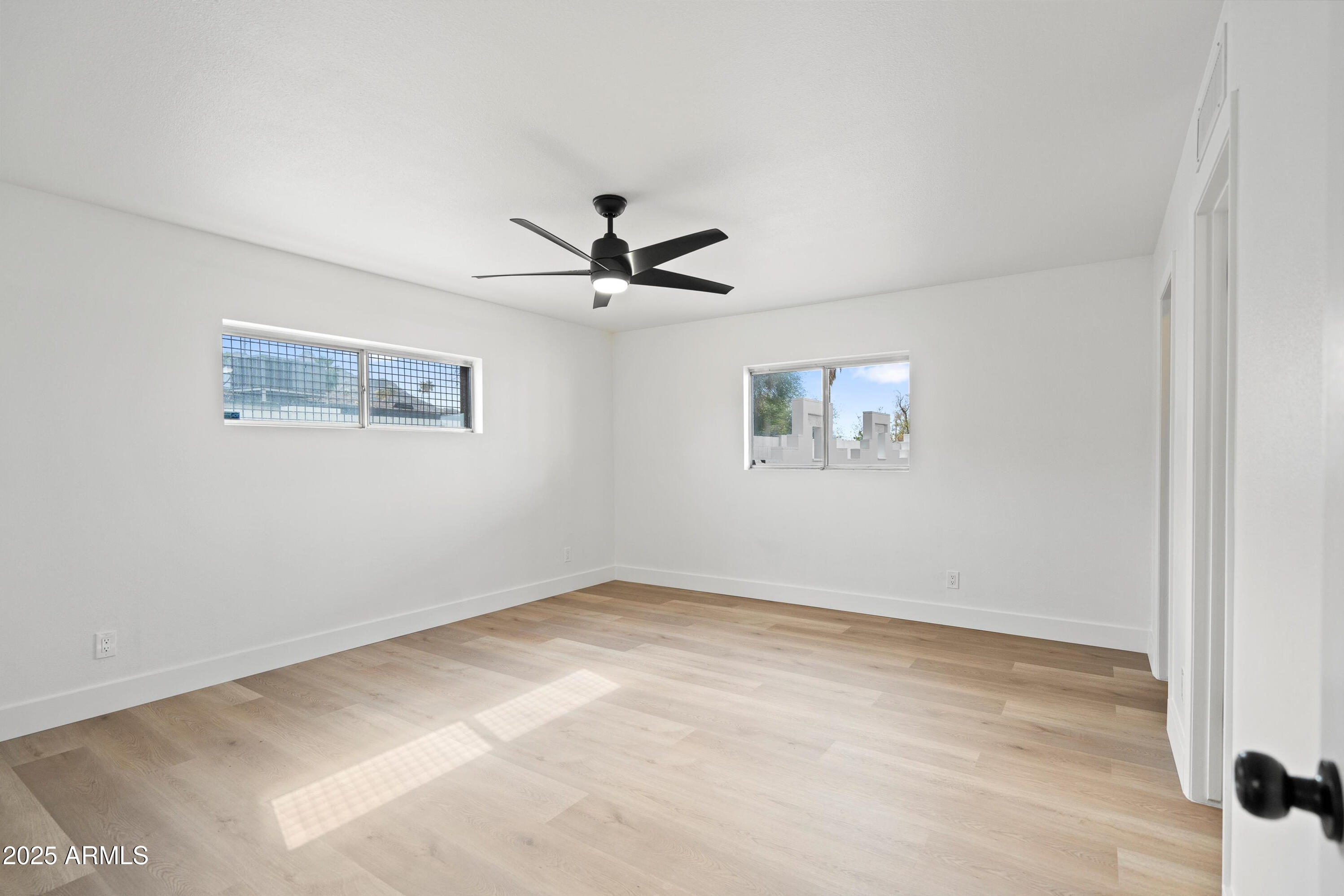 1121 E TOWNLEY Avenue, Phoenix