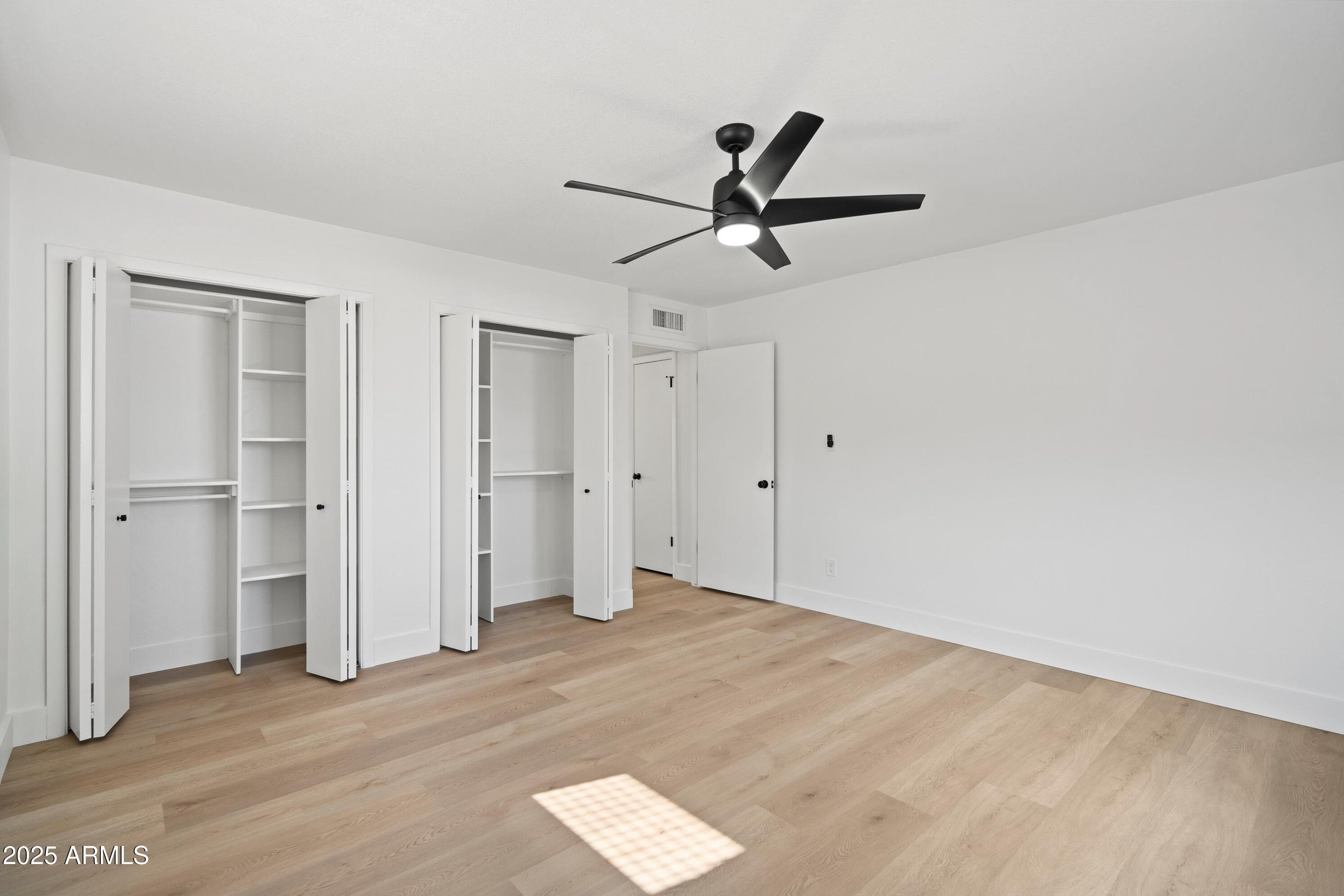 1121 E TOWNLEY Avenue, Phoenix