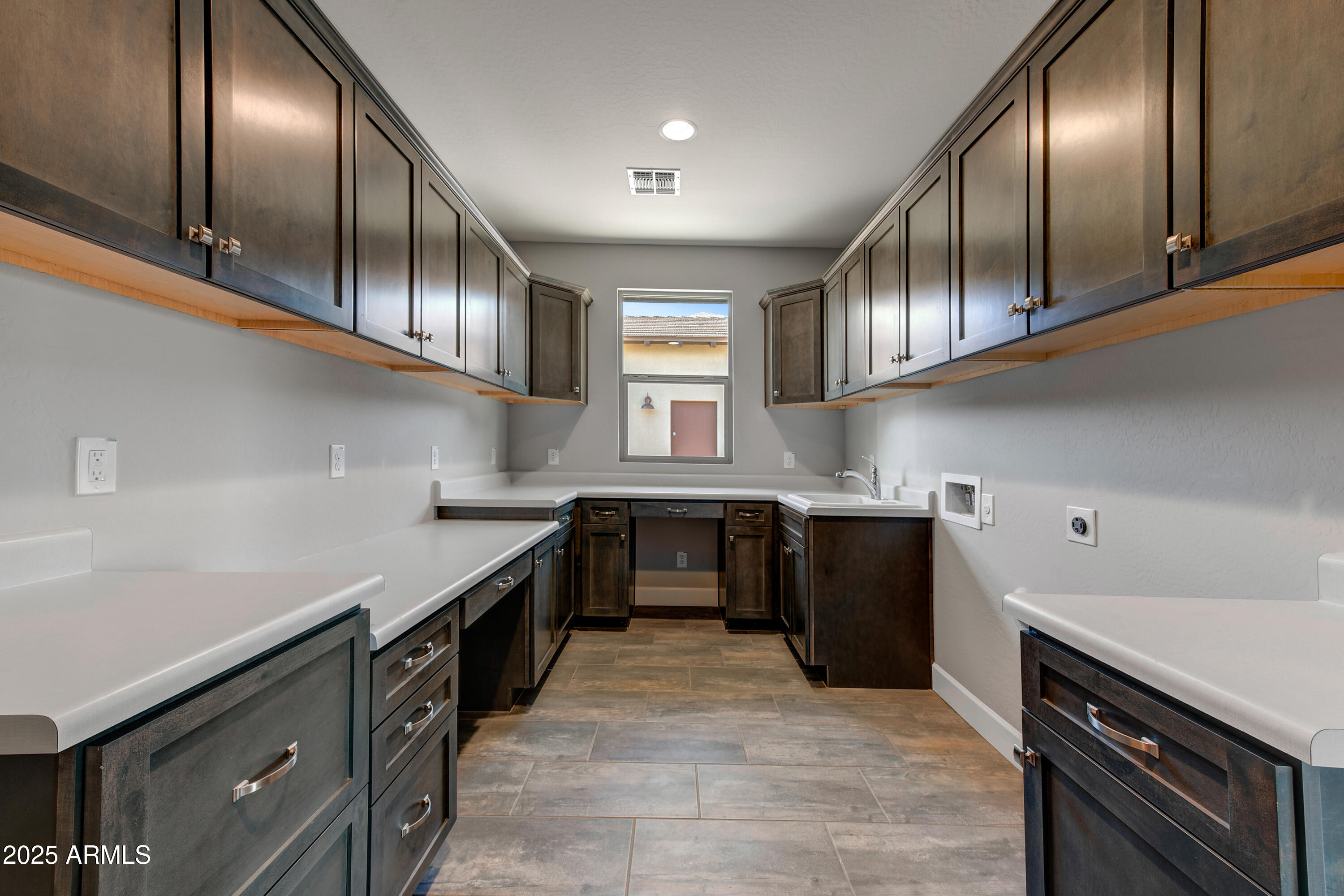 3280 Maverick Drive