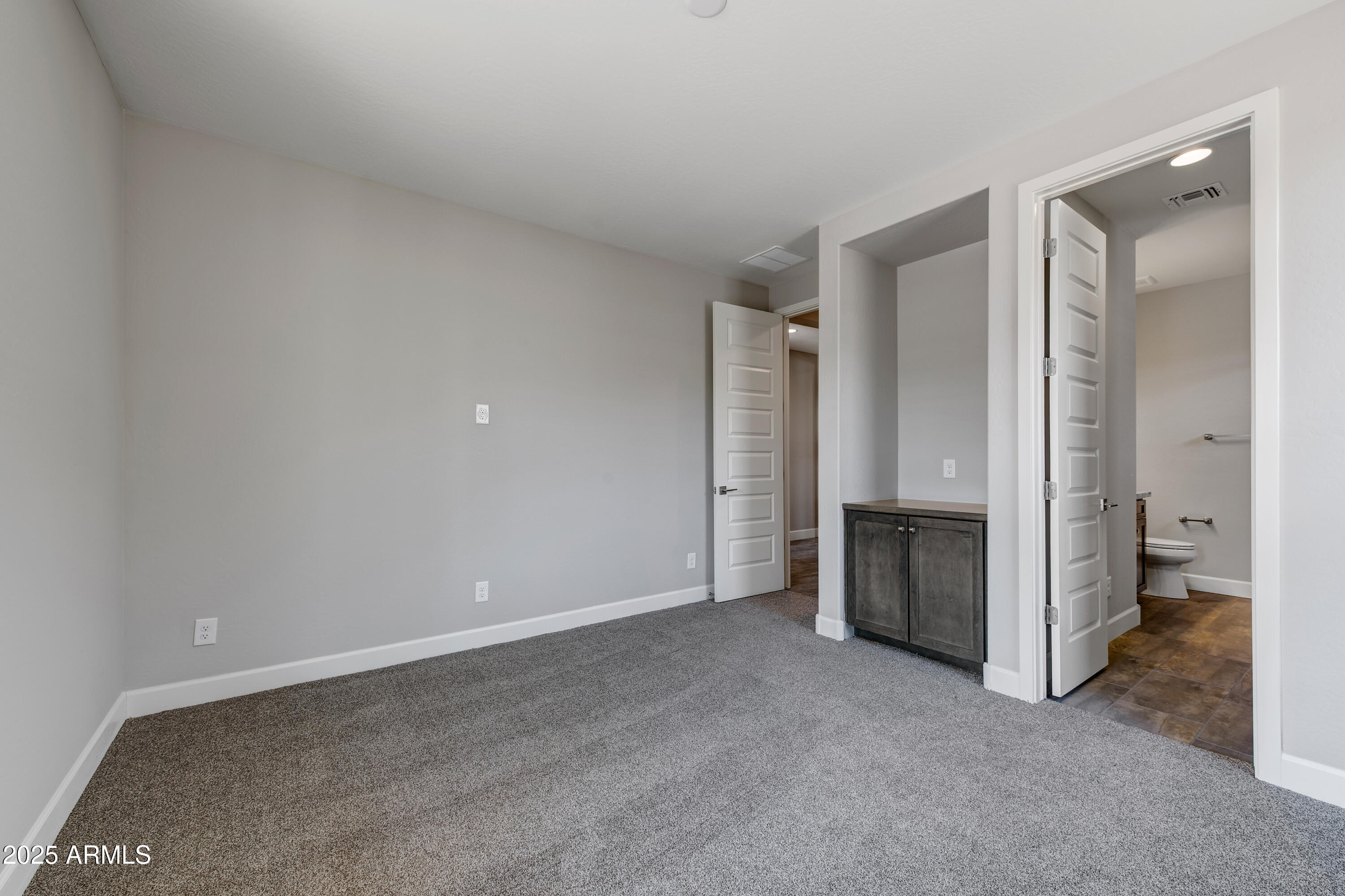 3280 Maverick Drive