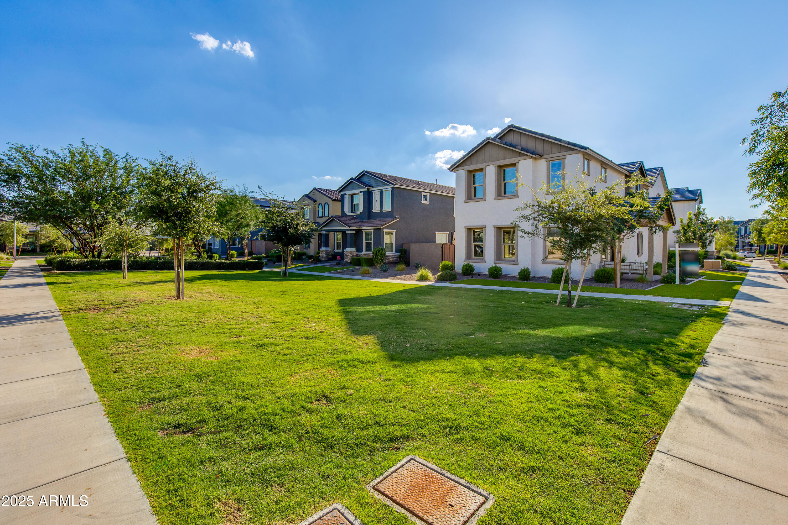 1935 W Lariat Lane