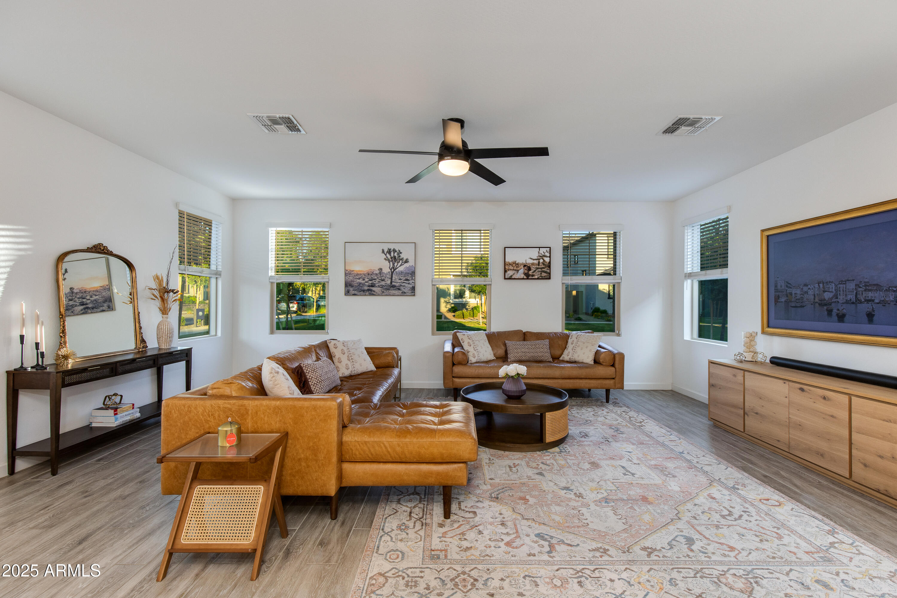 1935 W Lariat Lane
