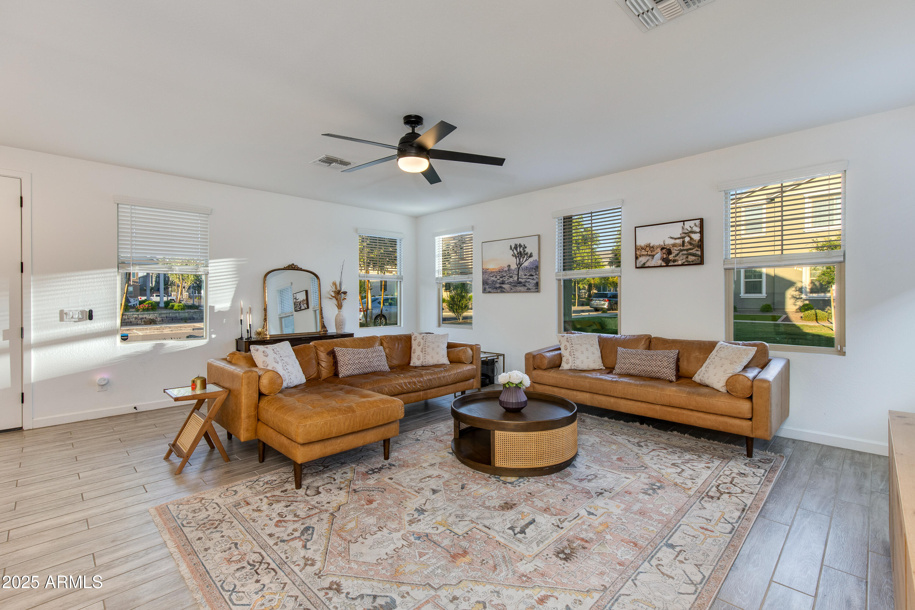 1935 W Lariat Lane