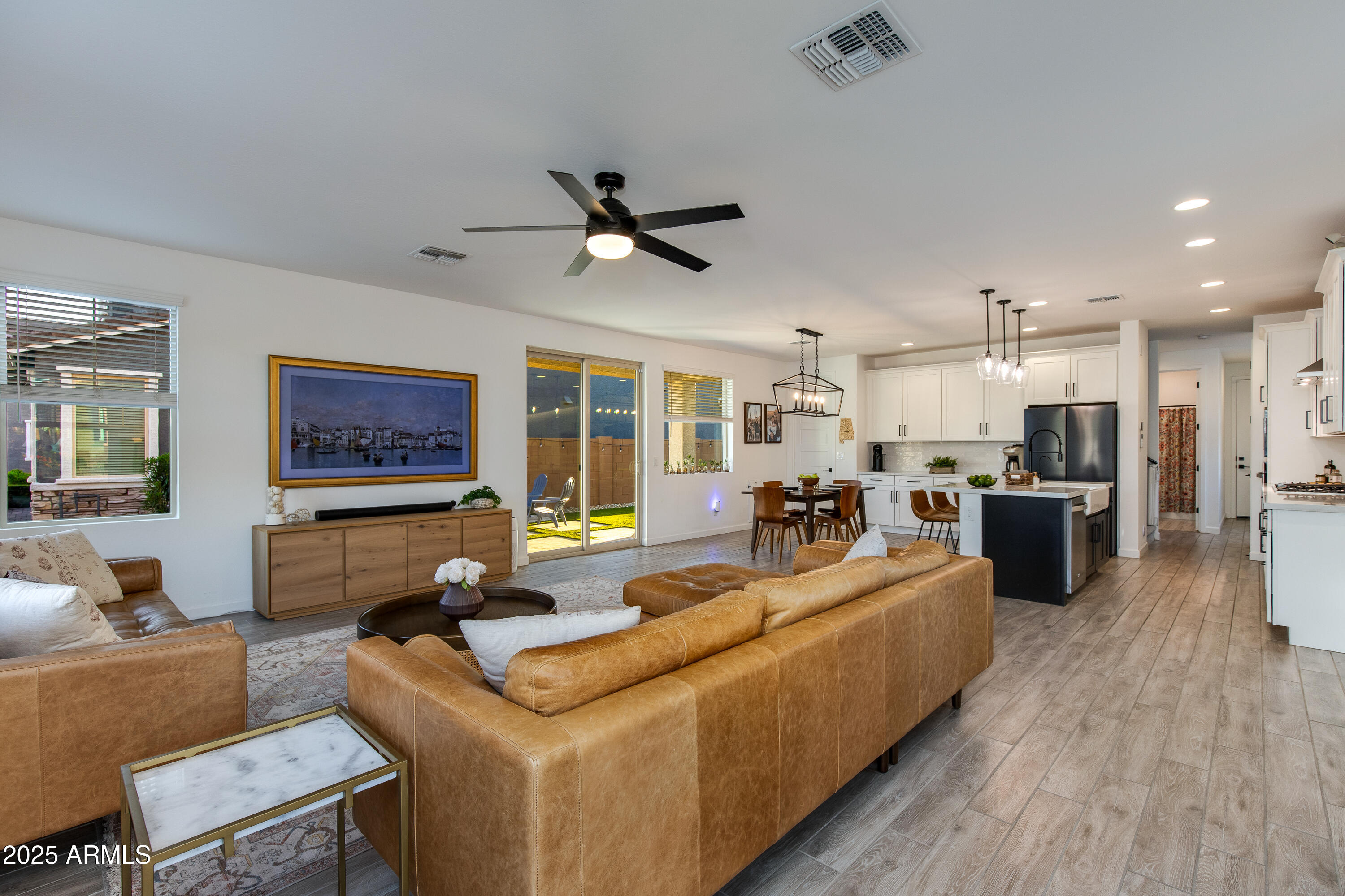 1935 W Lariat Lane