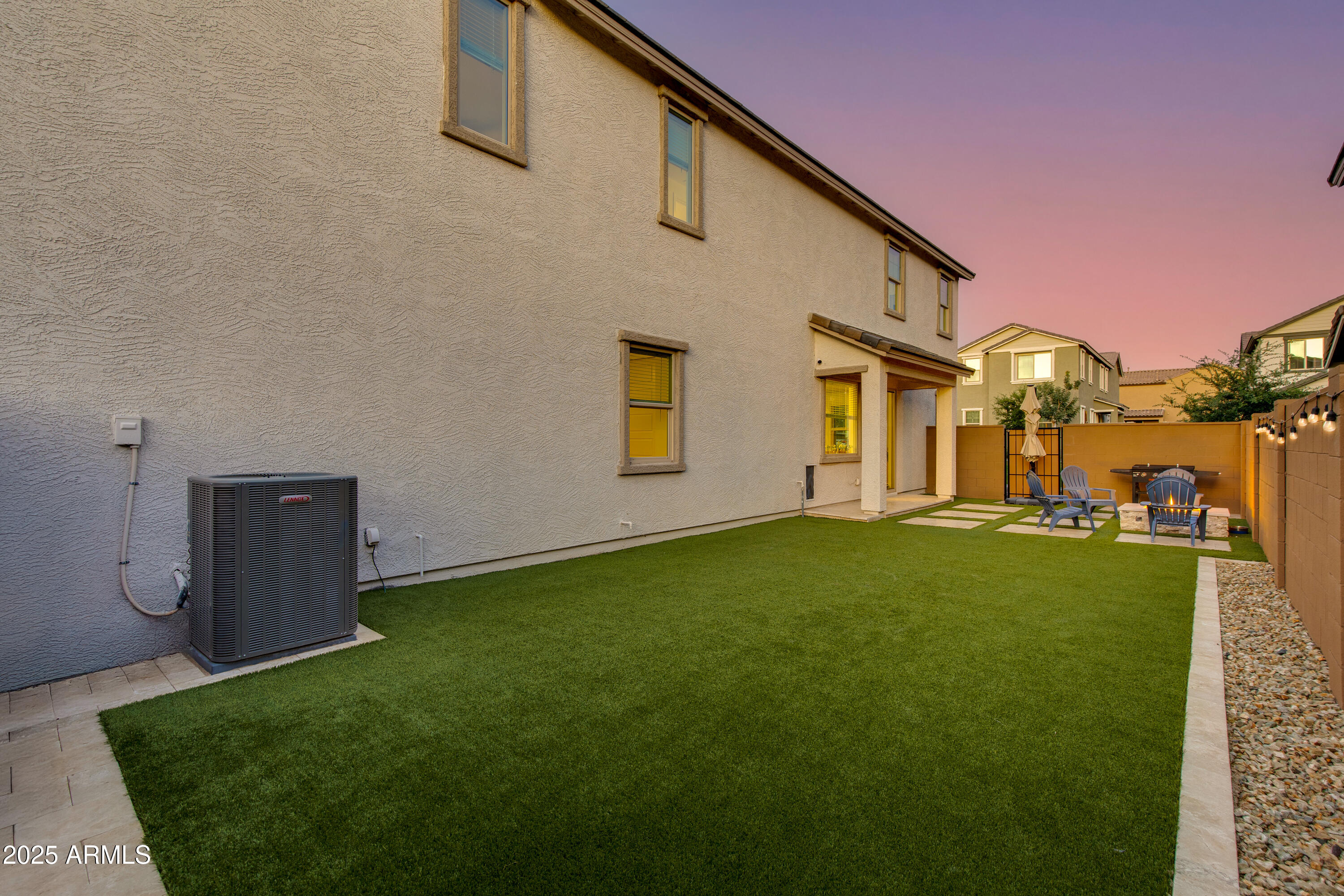 1935 W Lariat Lane