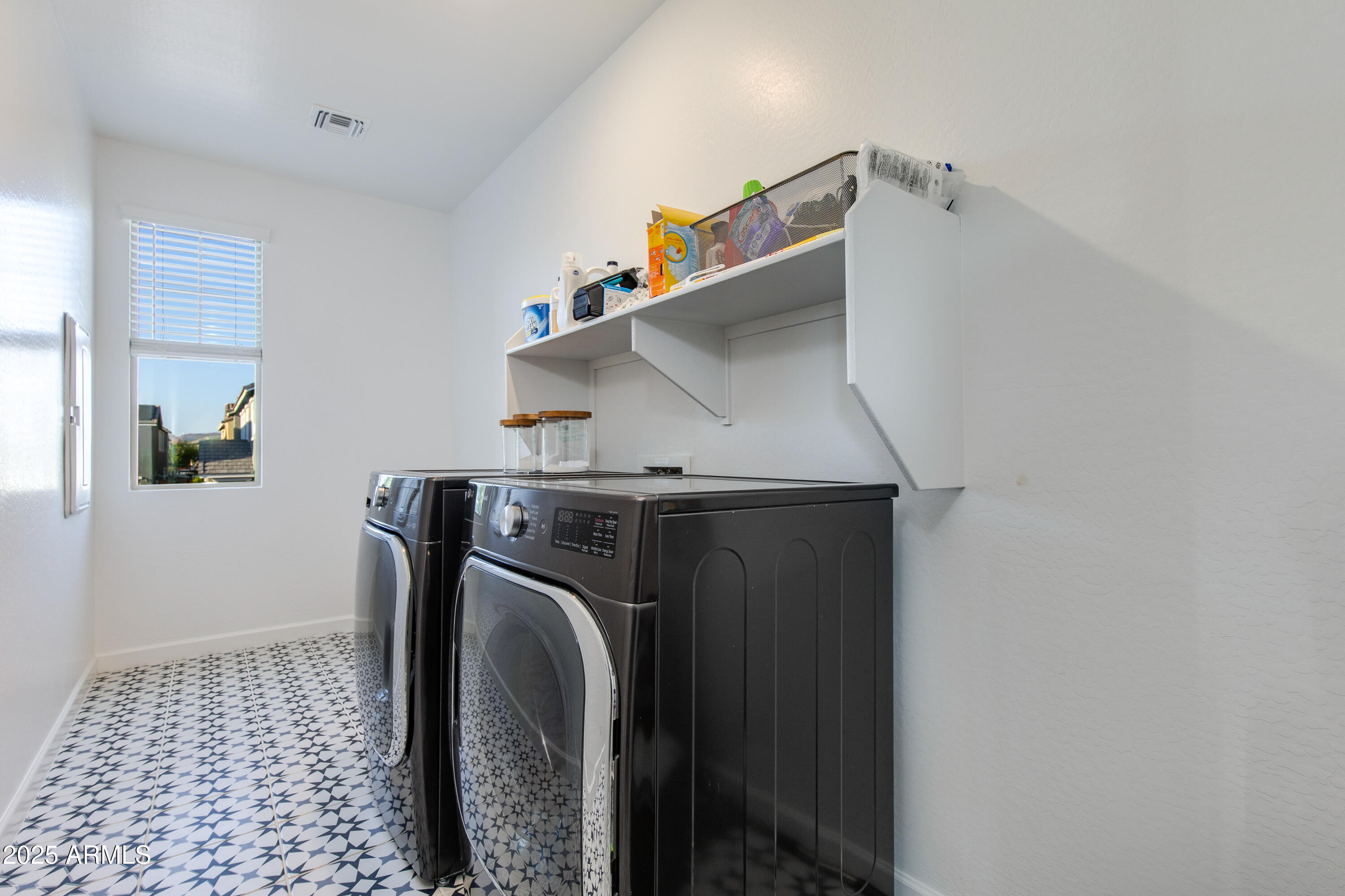 1935 W Lariat Lane
