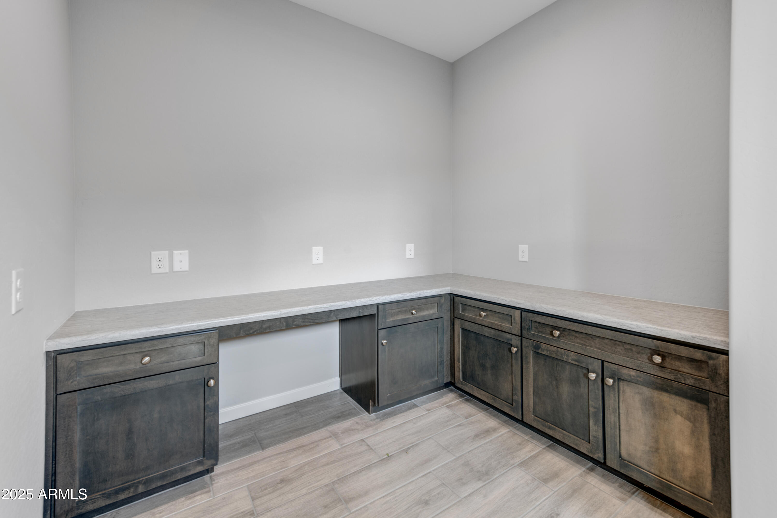 4186 PRAIRIE SCHOONER Road