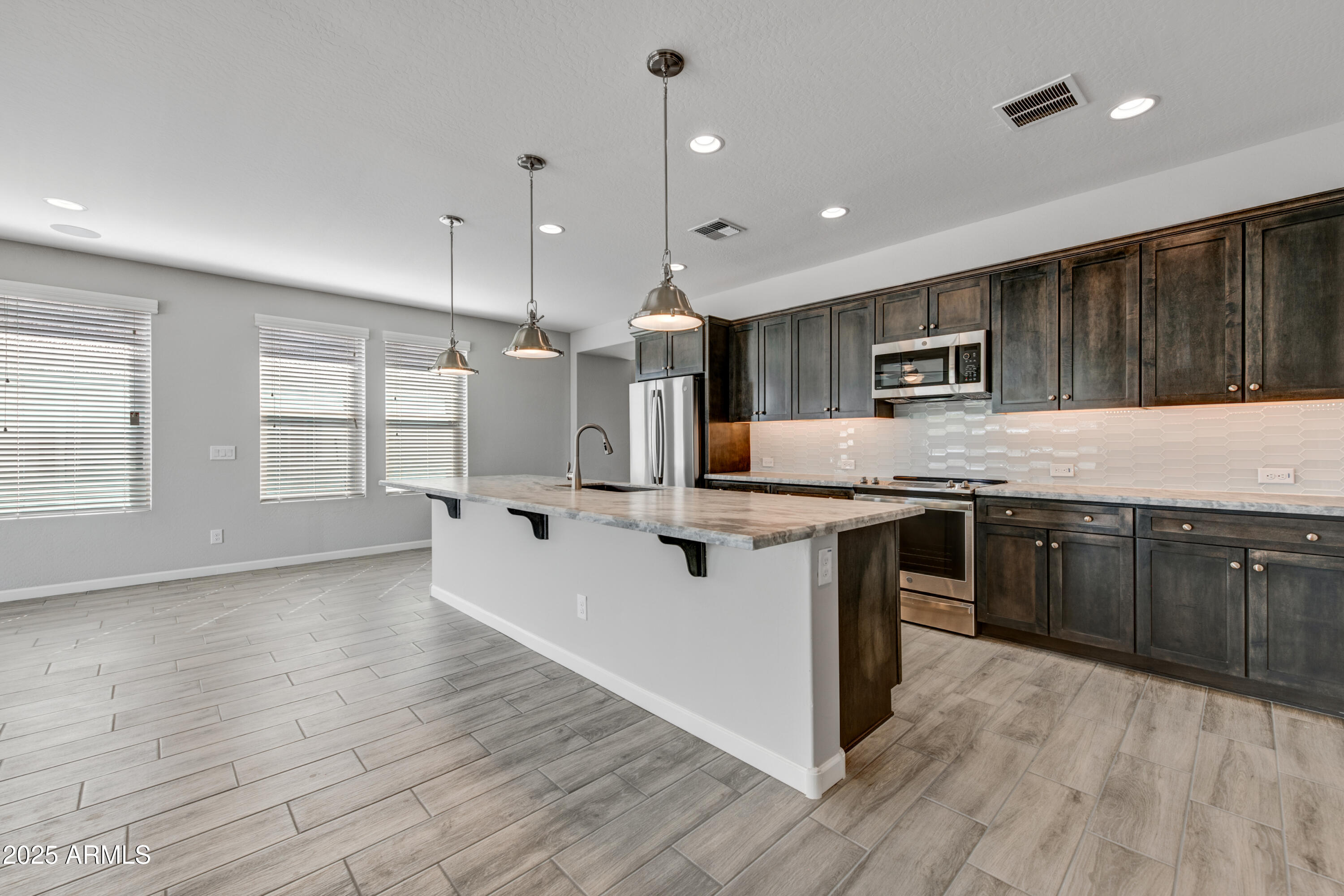 4186 PRAIRIE SCHOONER Road