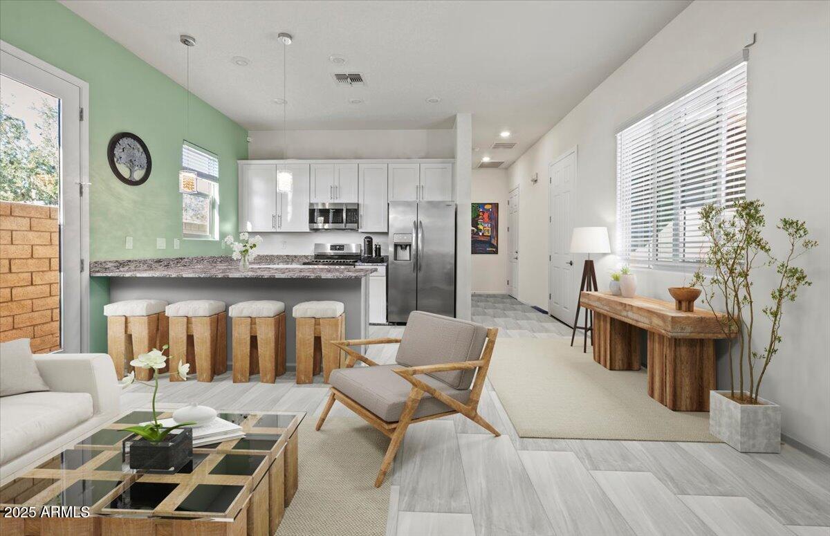 18562 W Thistle Landing Drive