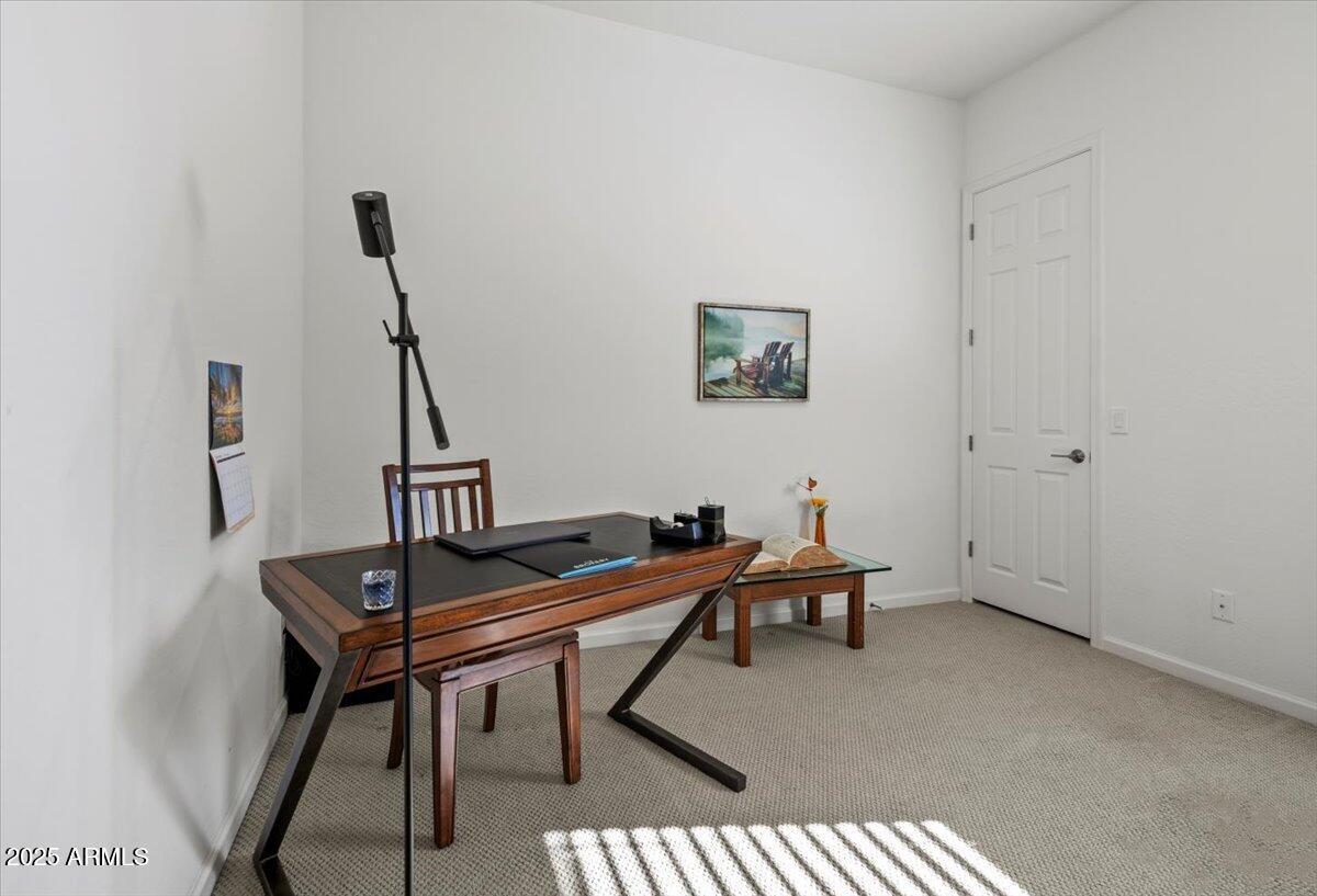 18562 W Thistle Landing Drive