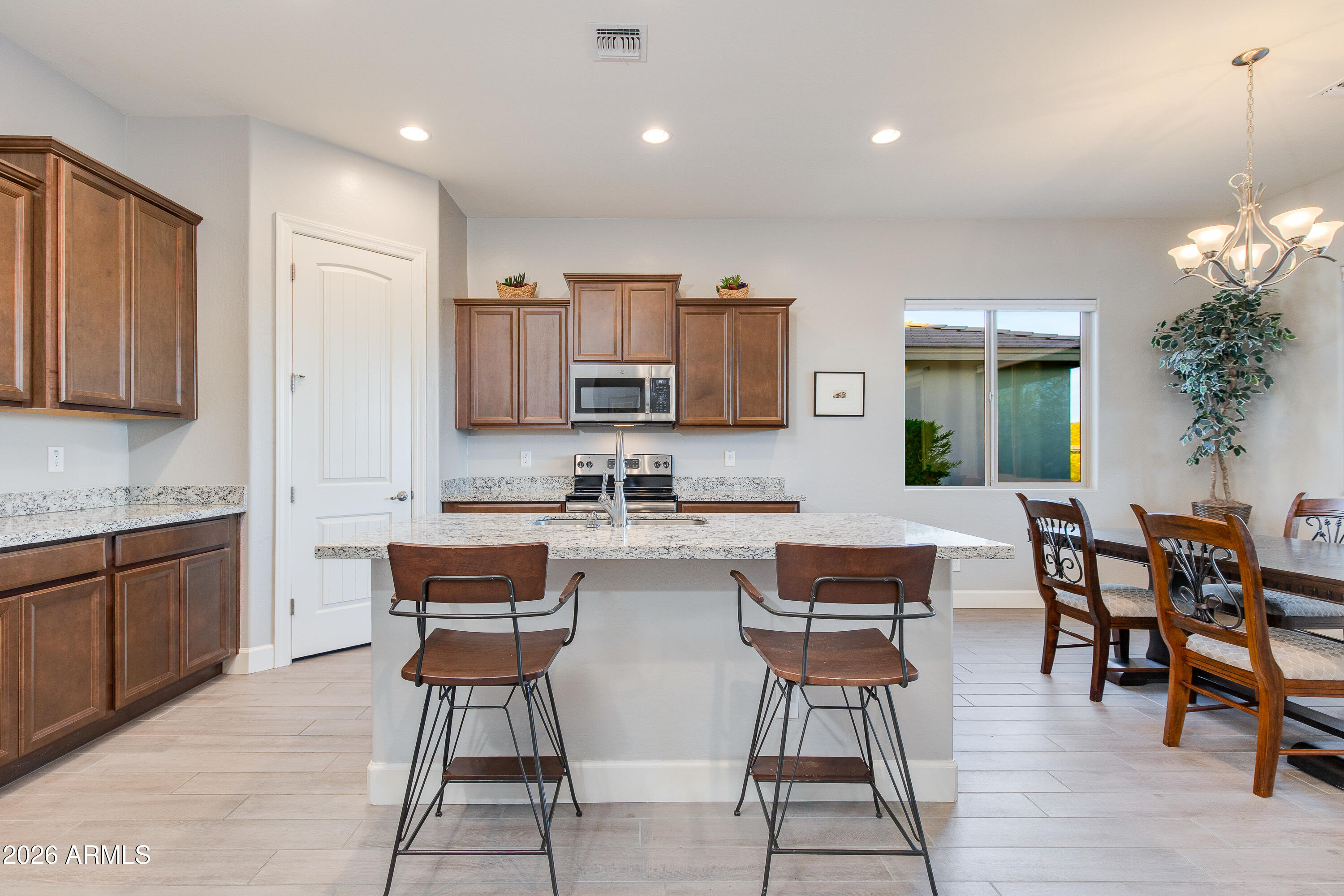 3075 TAPADEROS Drive