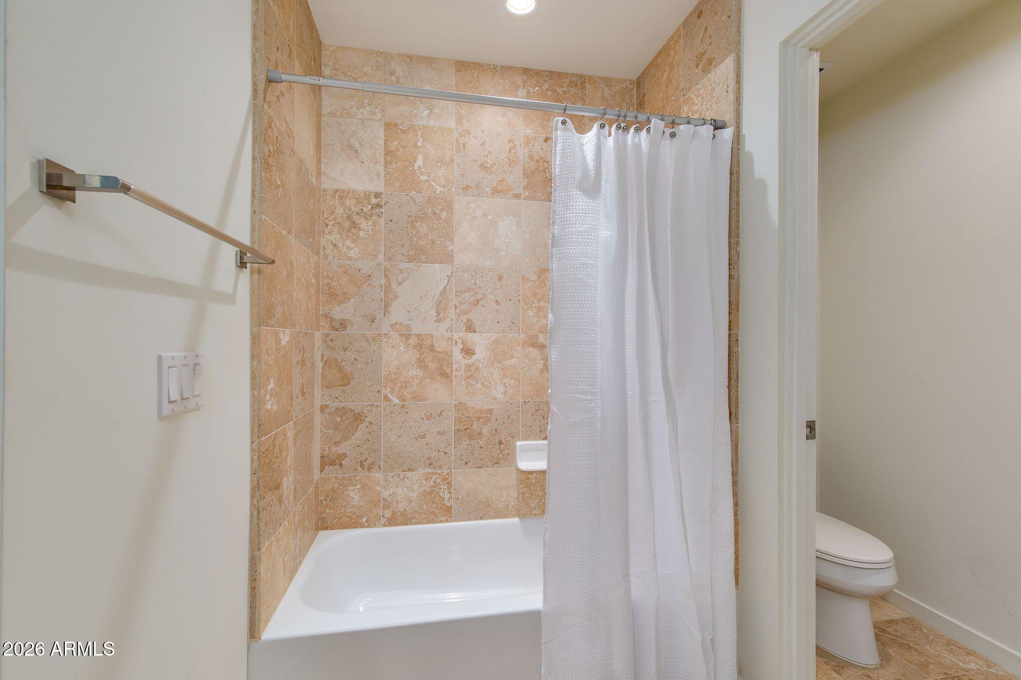 7301 E 3RD Avenue 303