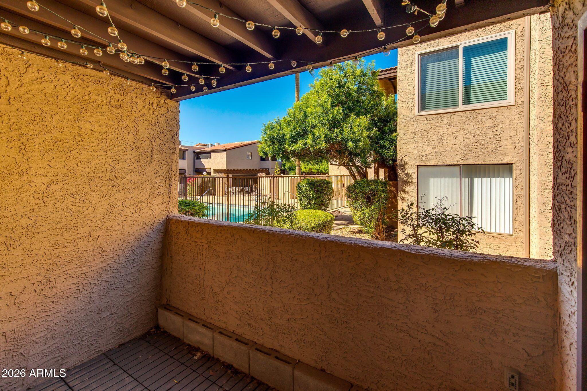 5146 E OAK Street 102