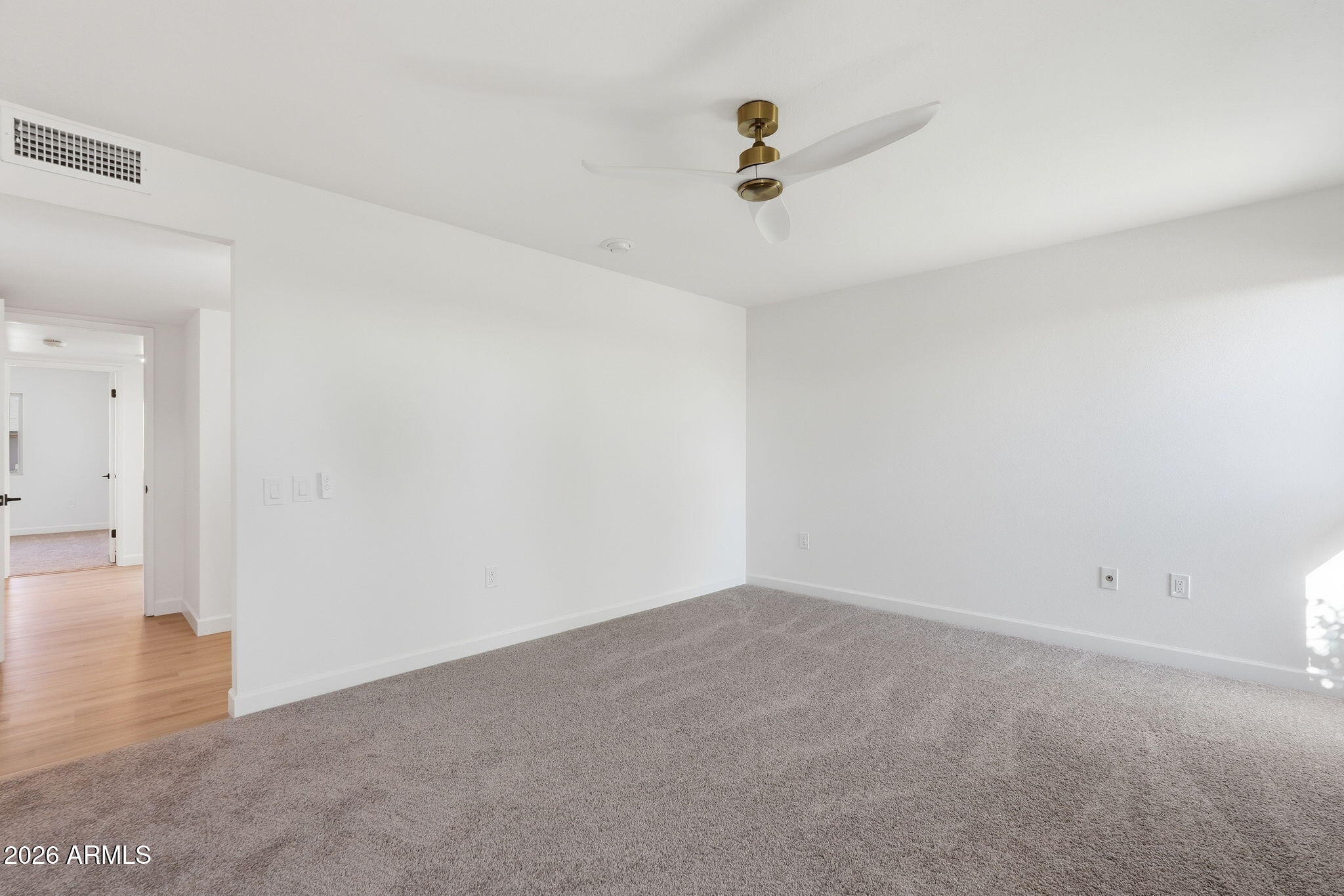 11049 W CRESTBROOK Drive