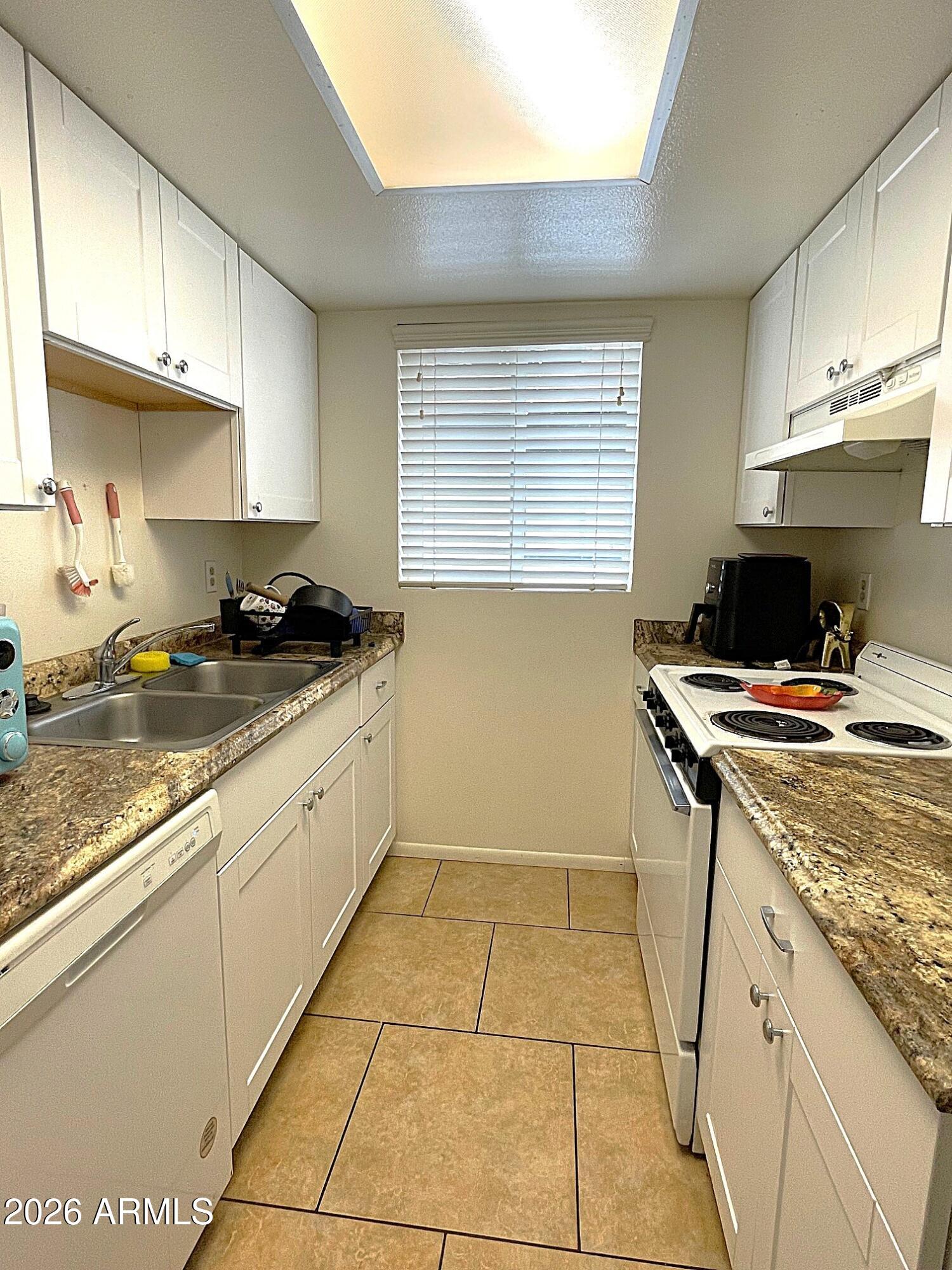 2020 N HUNT Circle