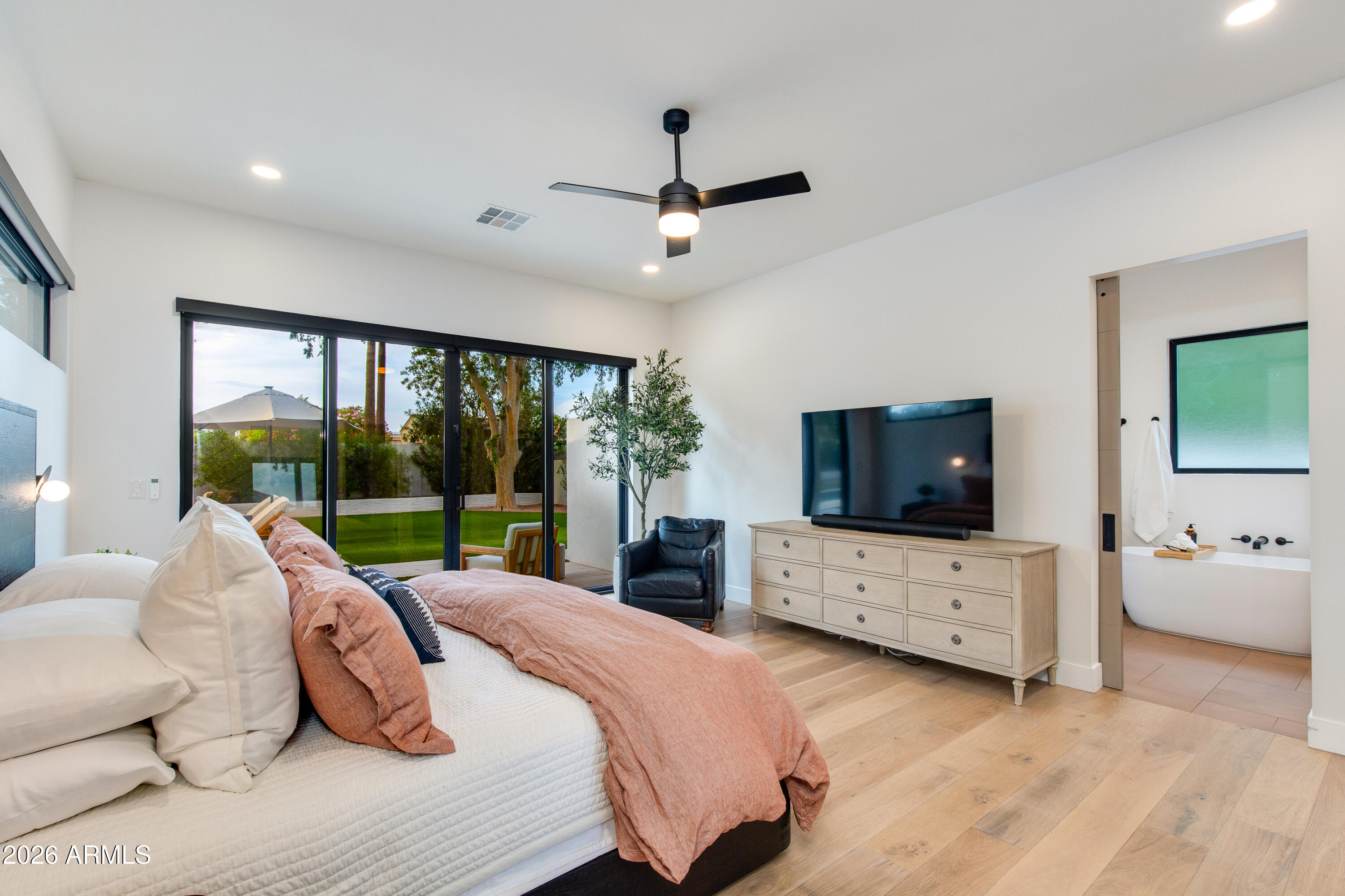 5922 E EMILE ZOLA Avenue