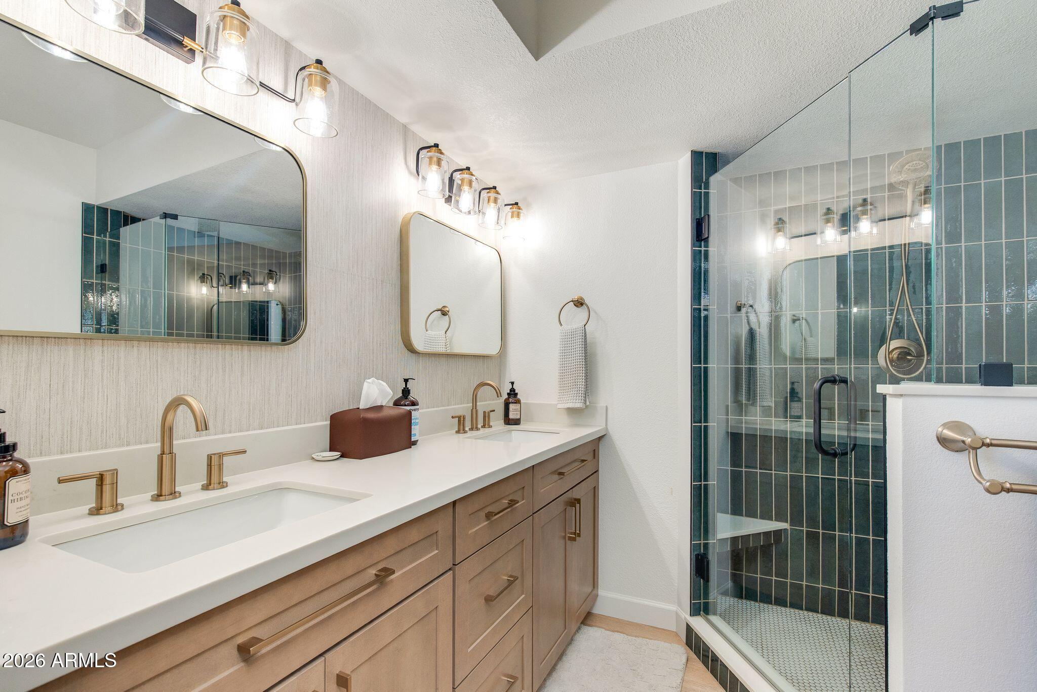 4835 E PRESIDIO Road