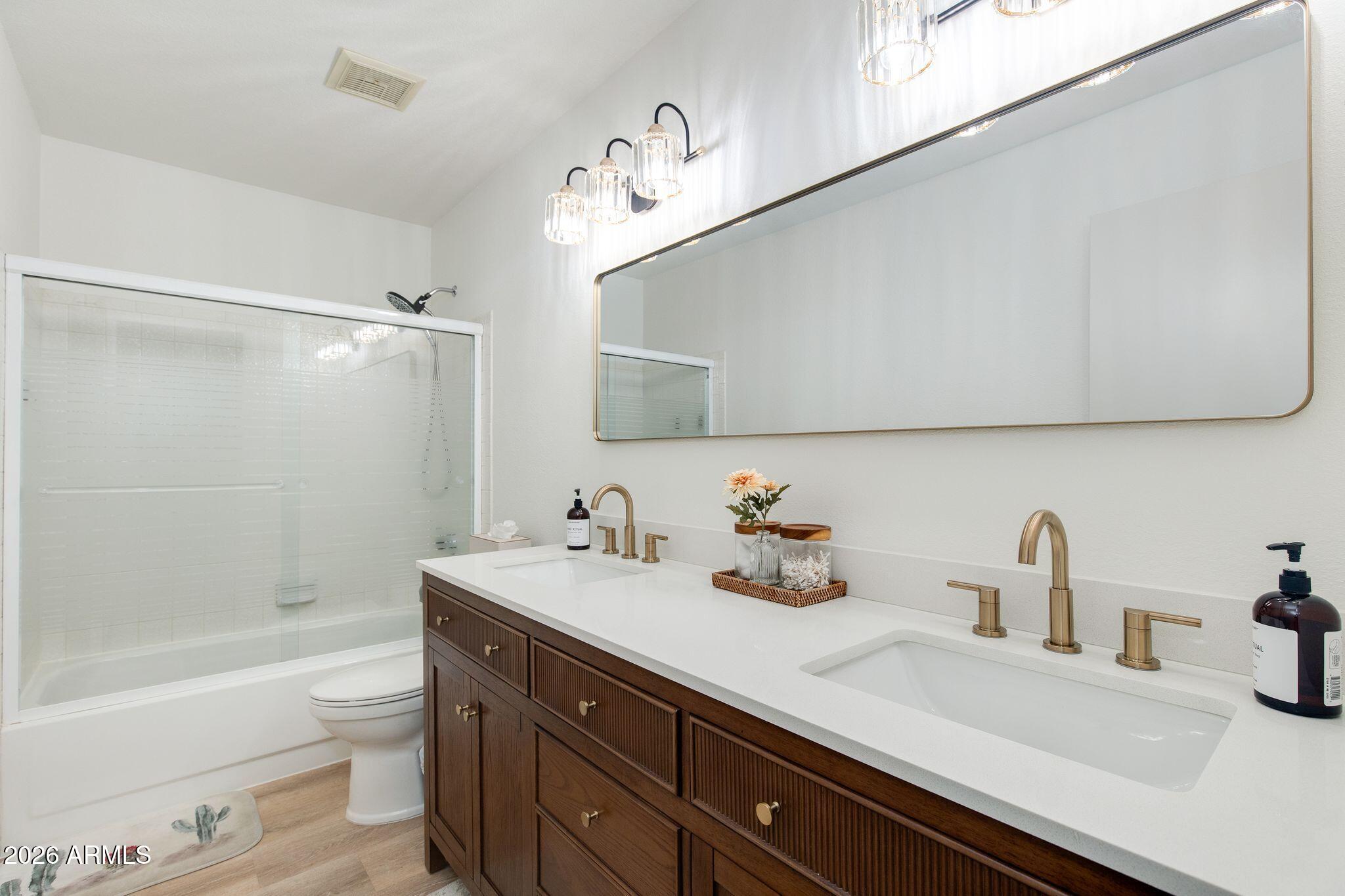 4835 E PRESIDIO Road