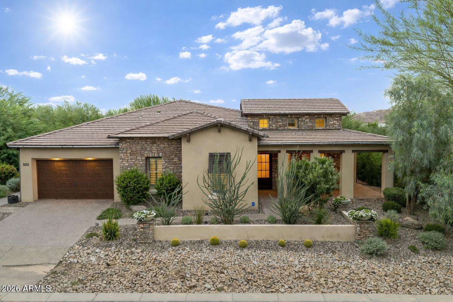 5411 E DUANE Lane