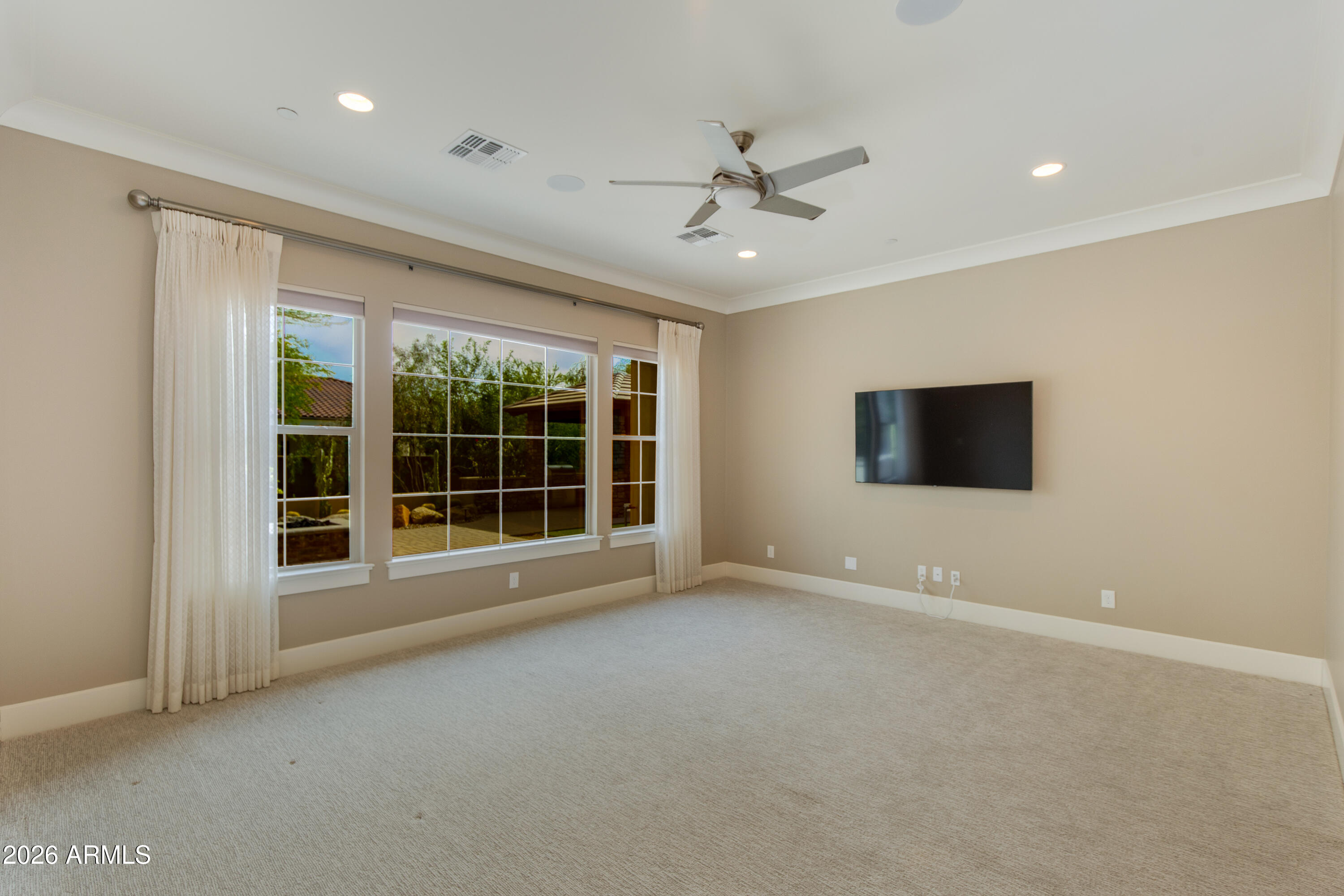 5411 E DUANE Lane