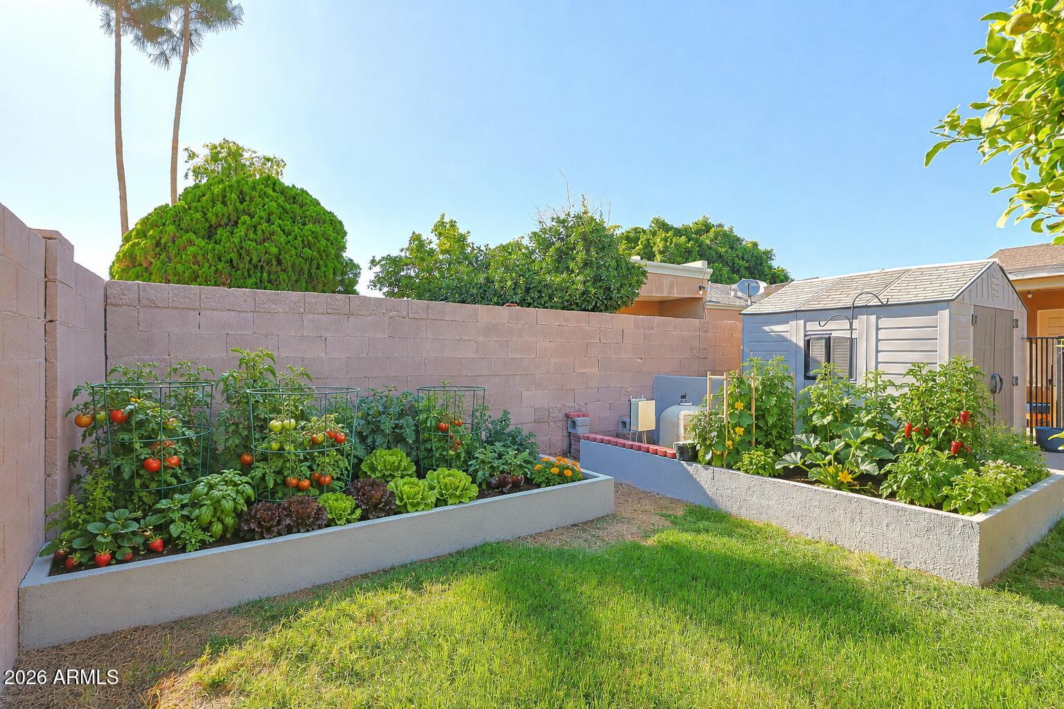 2327 W SUNNYSIDE Avenue