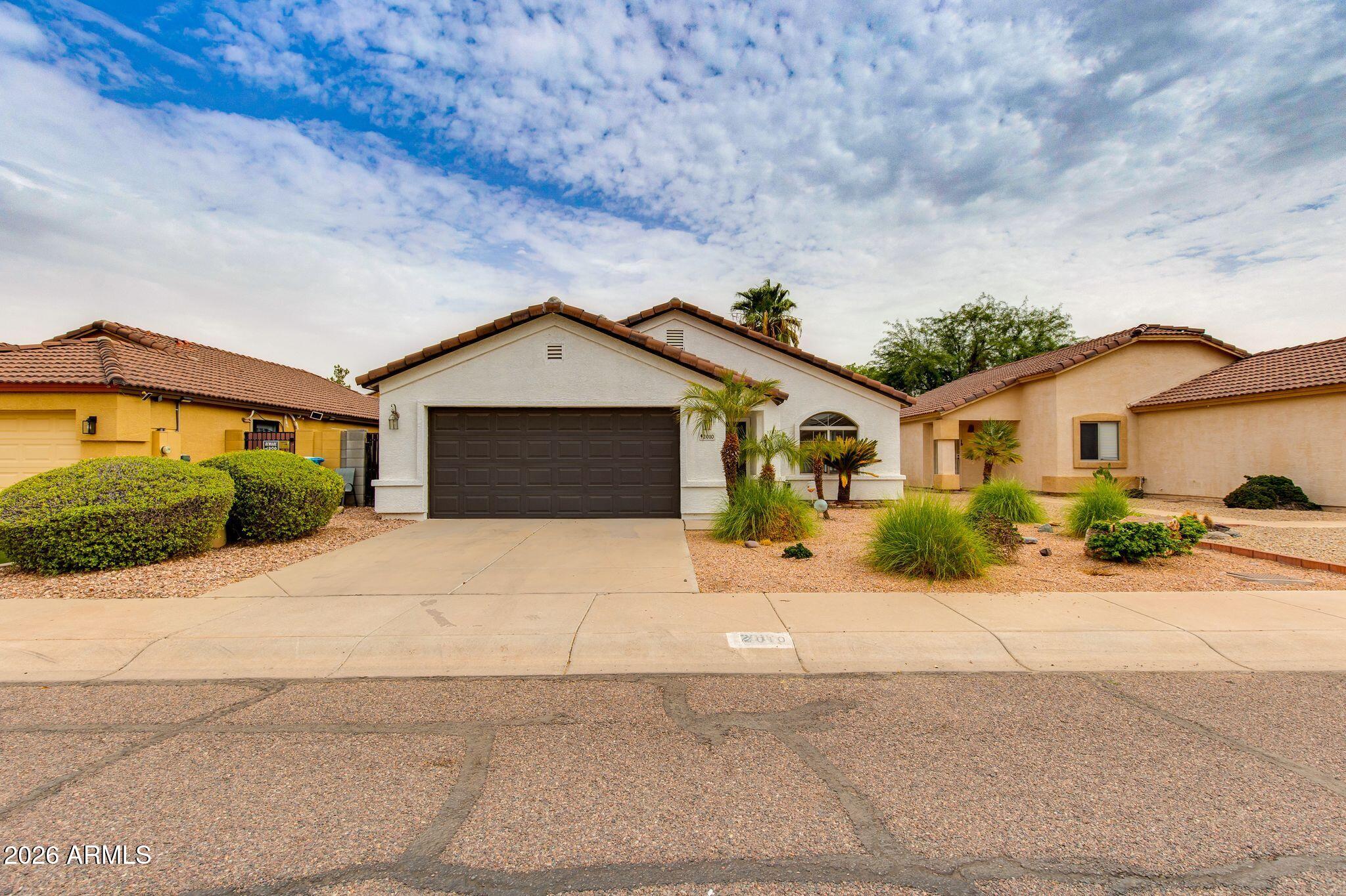 2010 E AIRE LIBRE Avenue