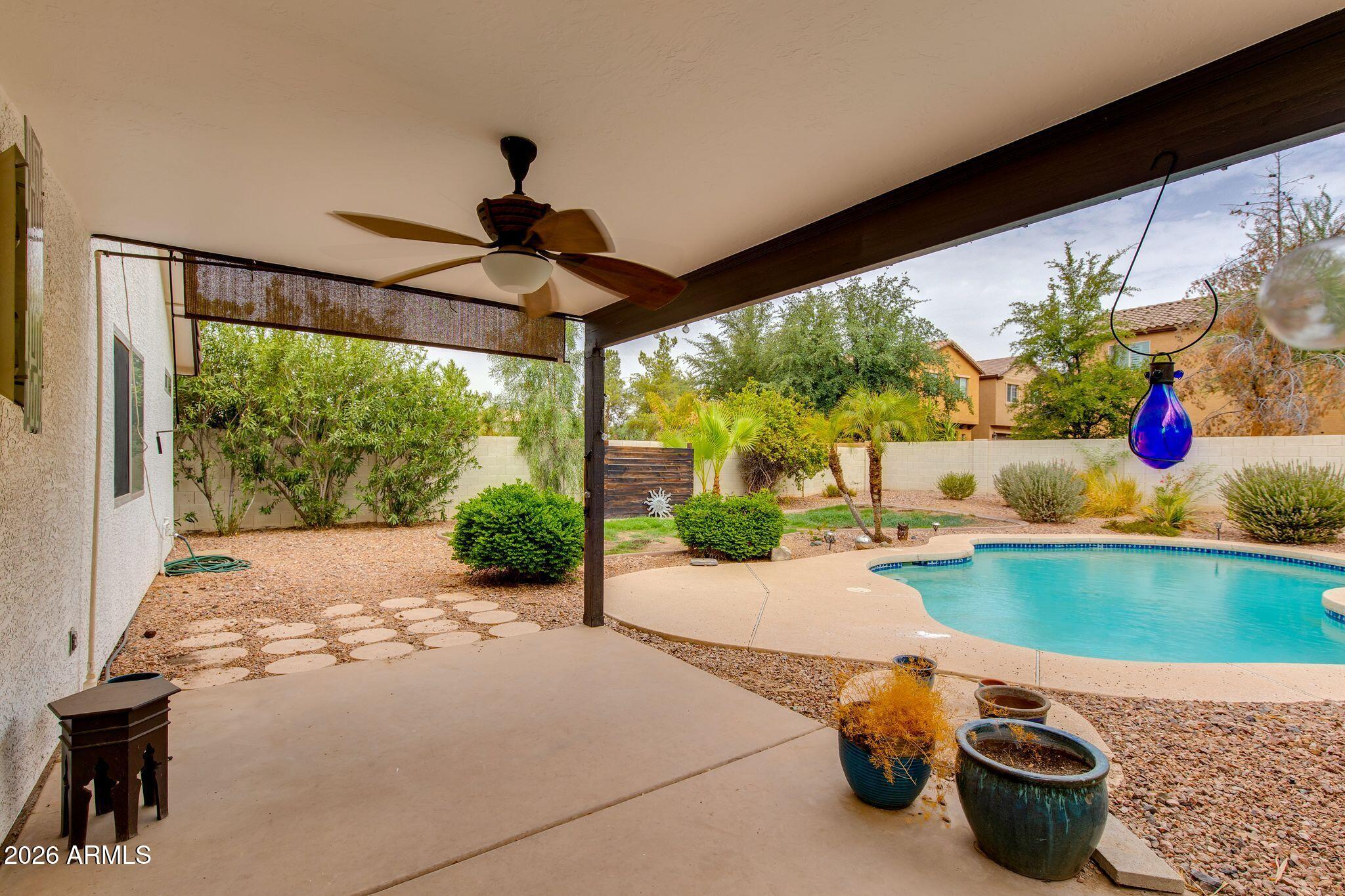 2010 E AIRE LIBRE Avenue