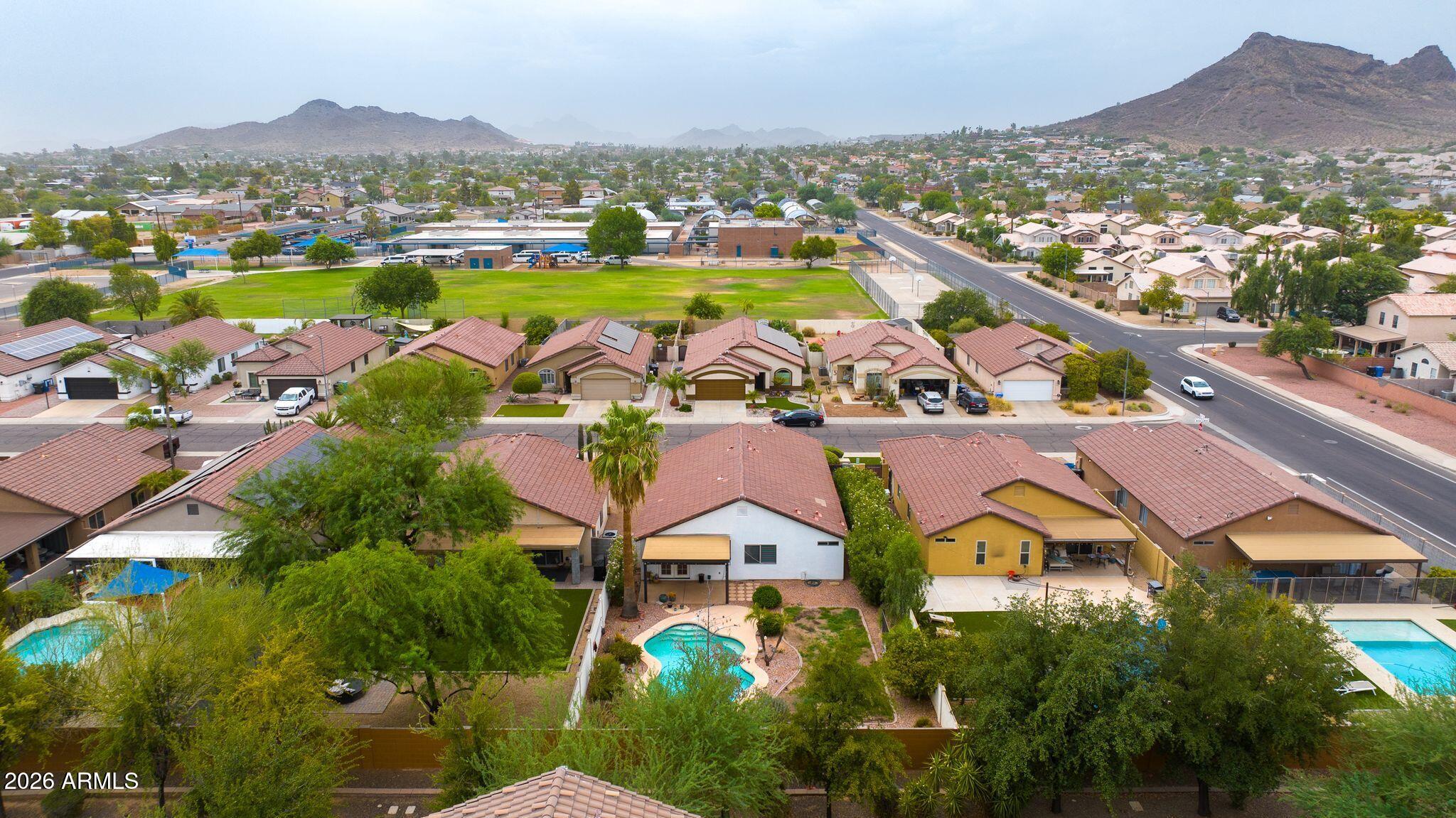 2010 E AIRE LIBRE Avenue