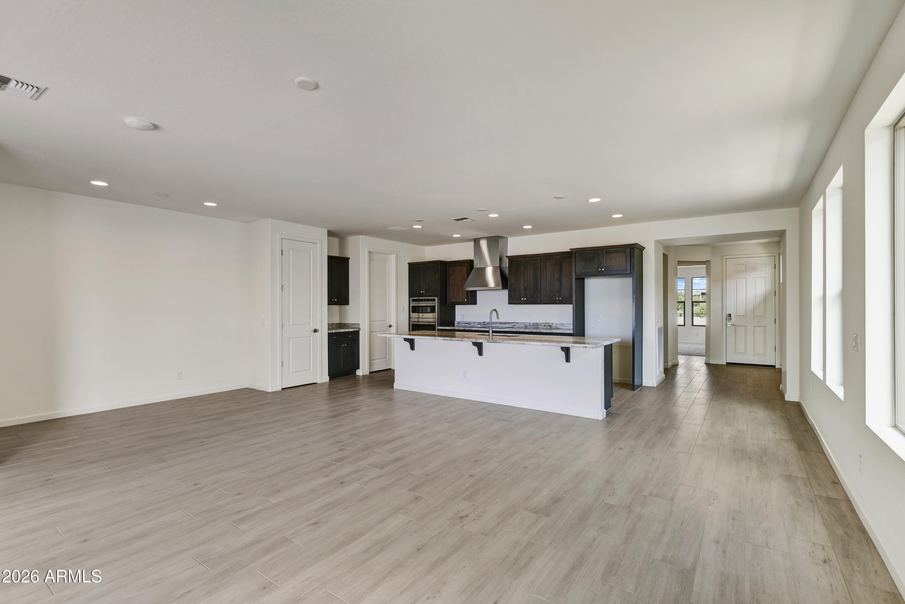 4180 PRAIRIE SCHOONER Road