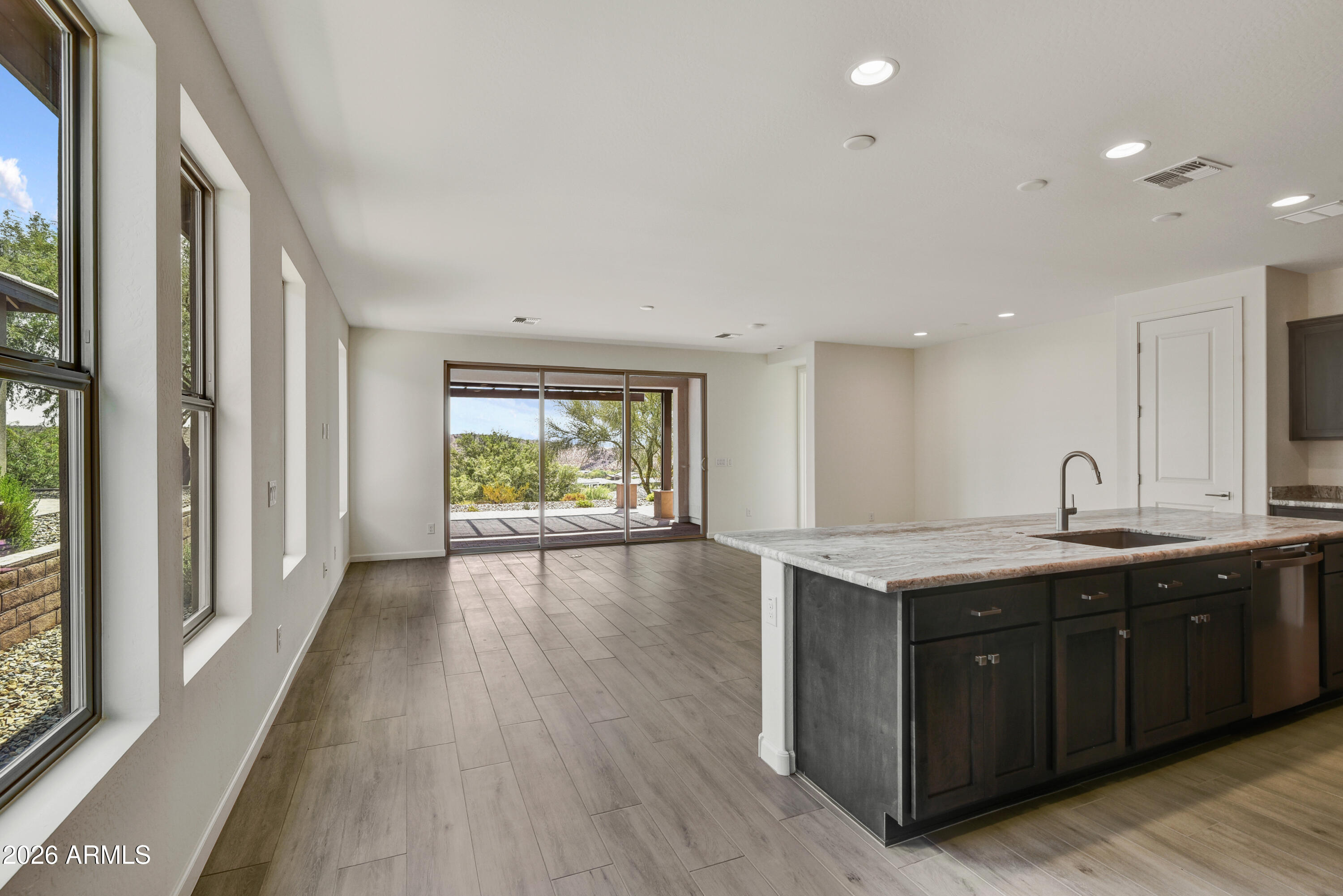 4180 PRAIRIE SCHOONER Road