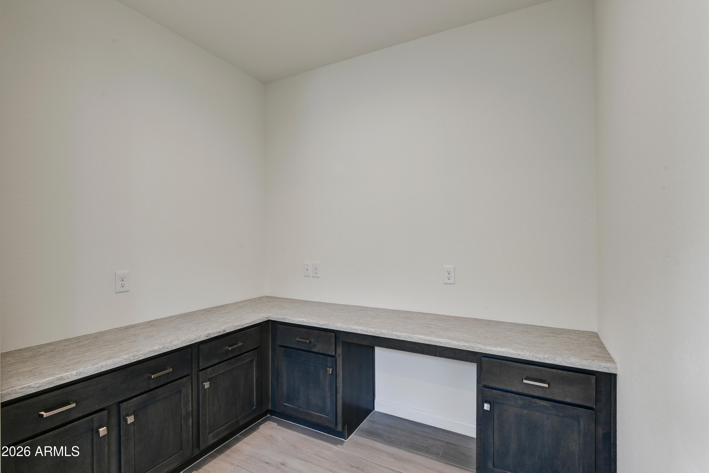 4180 PRAIRIE SCHOONER Road