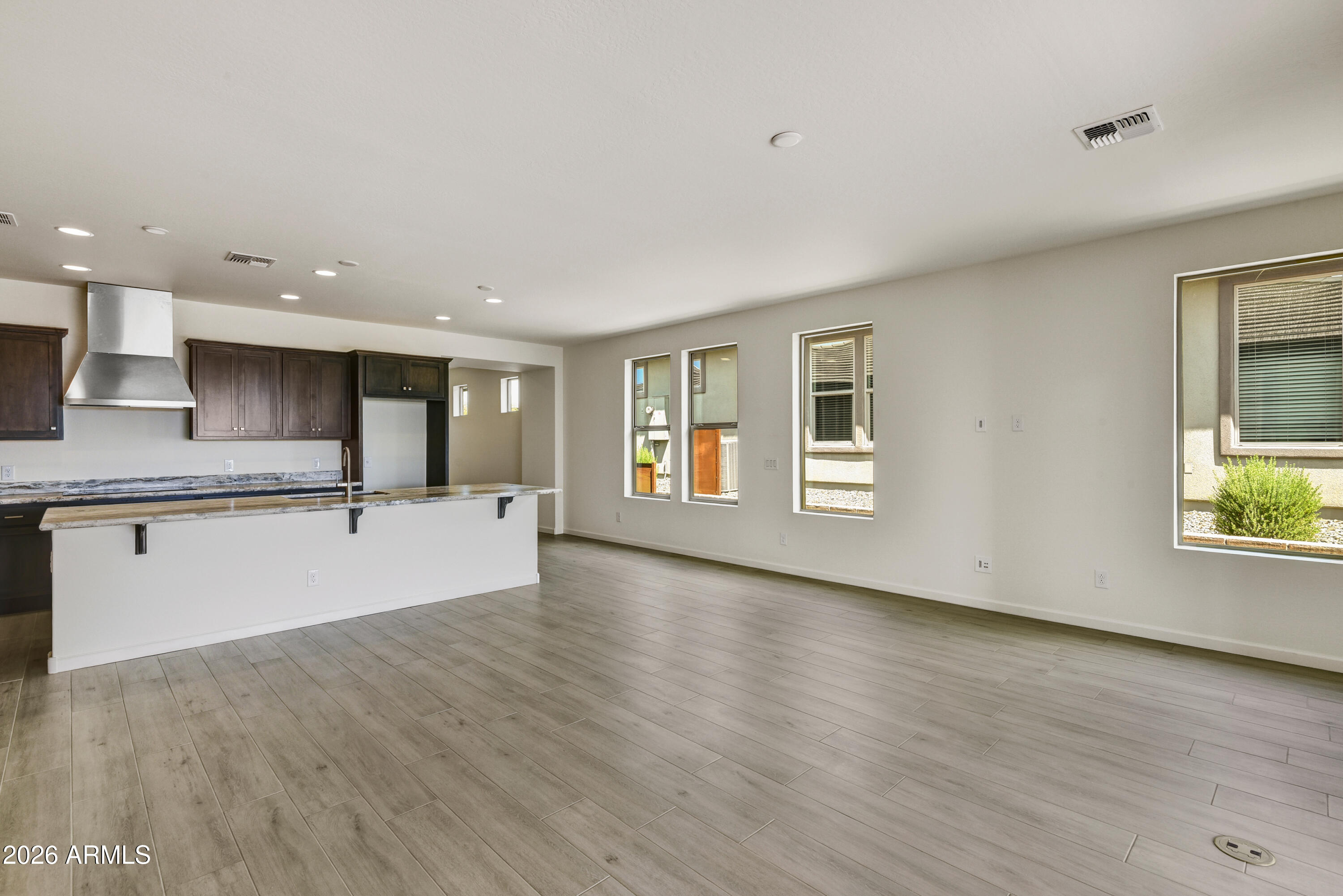 4180 PRAIRIE SCHOONER Road