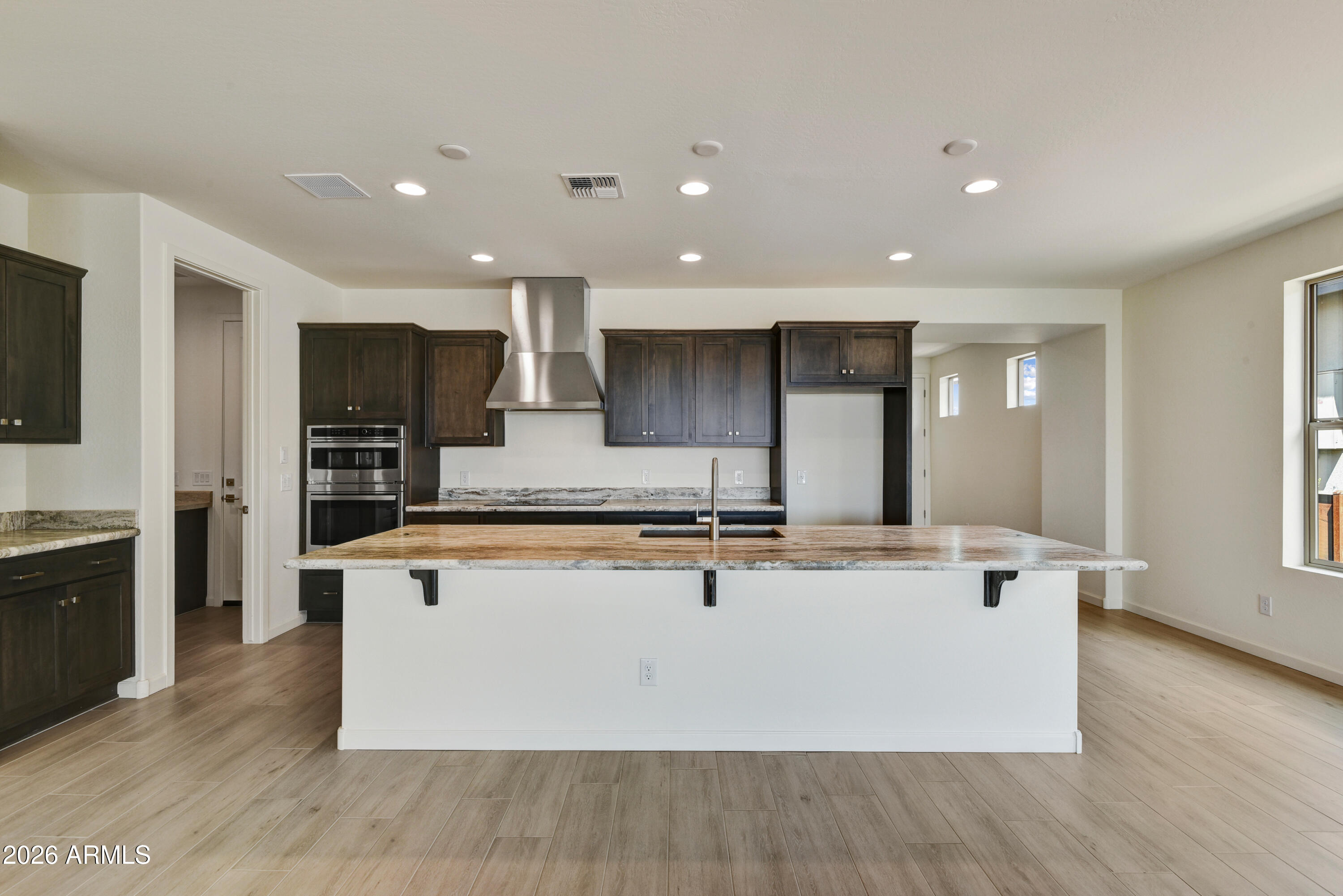4180 PRAIRIE SCHOONER Road