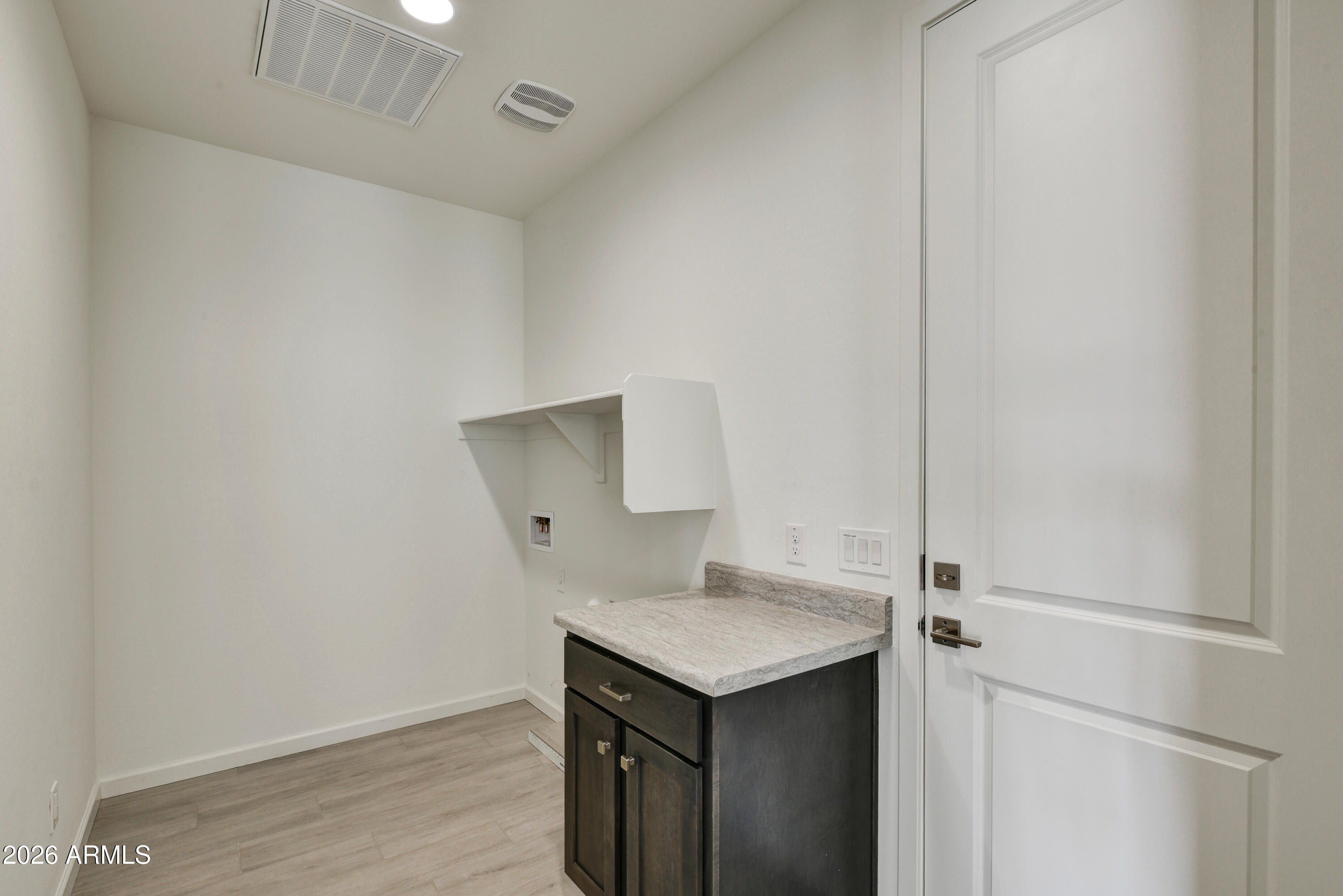 4180 PRAIRIE SCHOONER Road