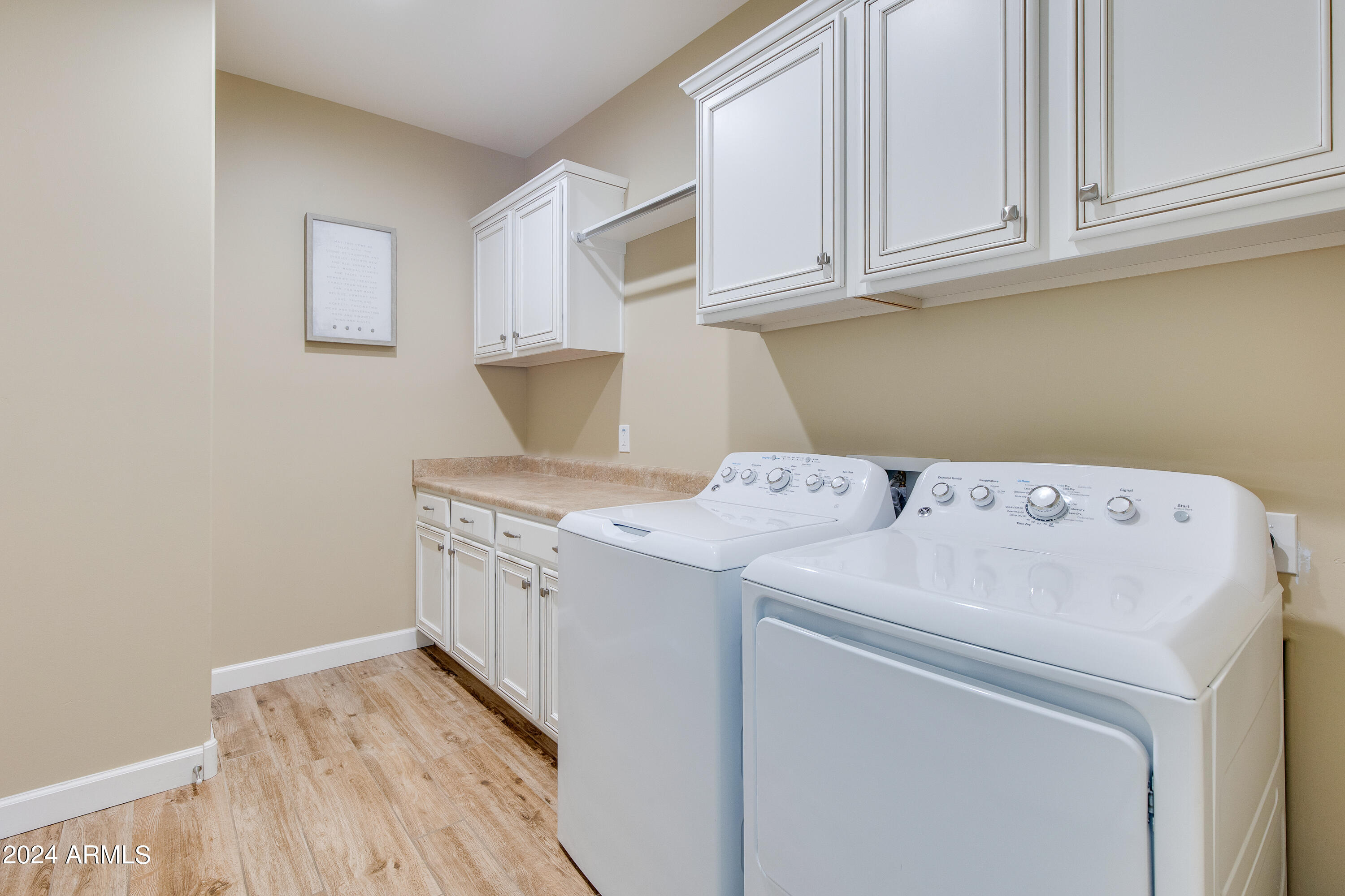 3705 RIDGEVIEW Terrace