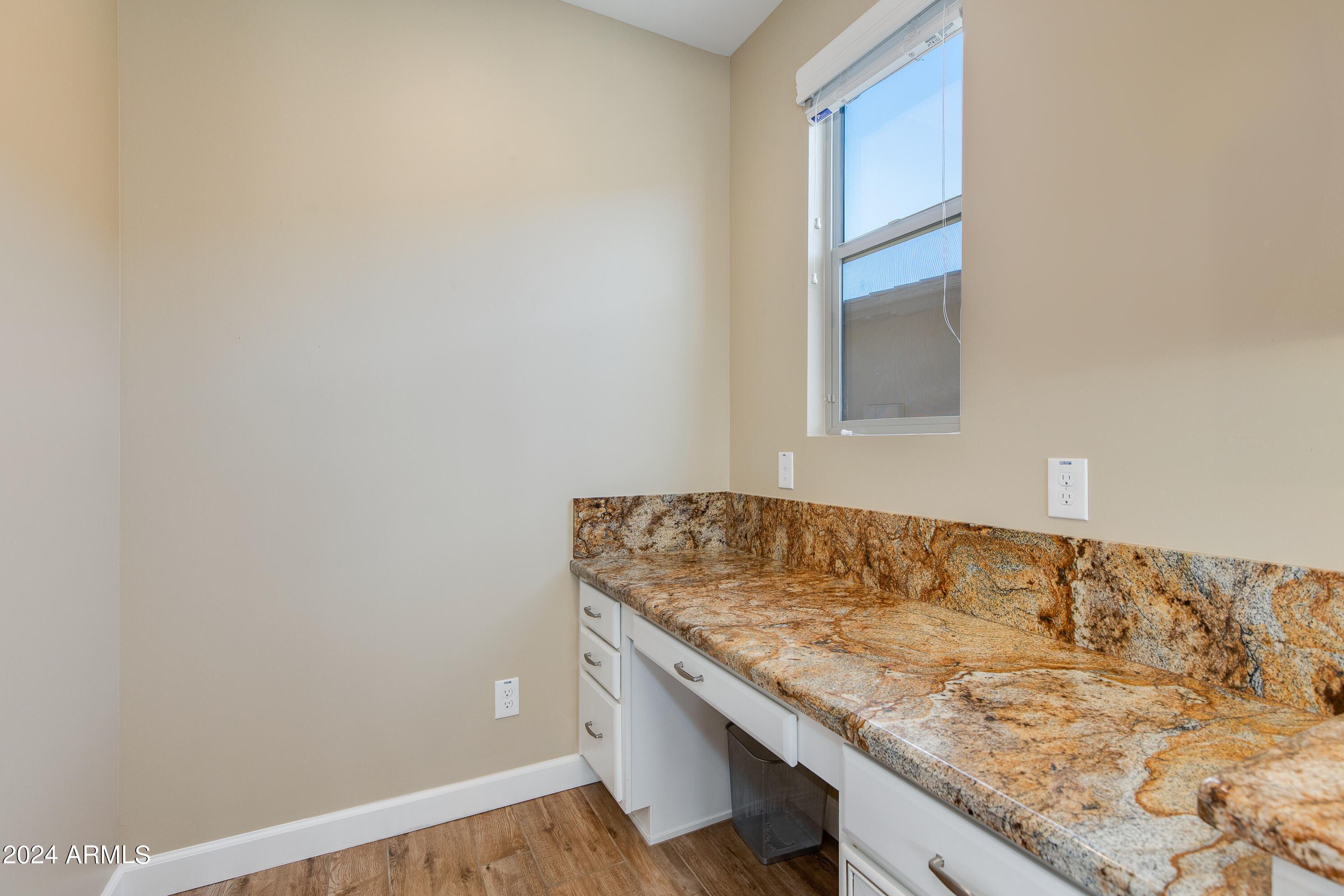 3705 RIDGEVIEW Terrace