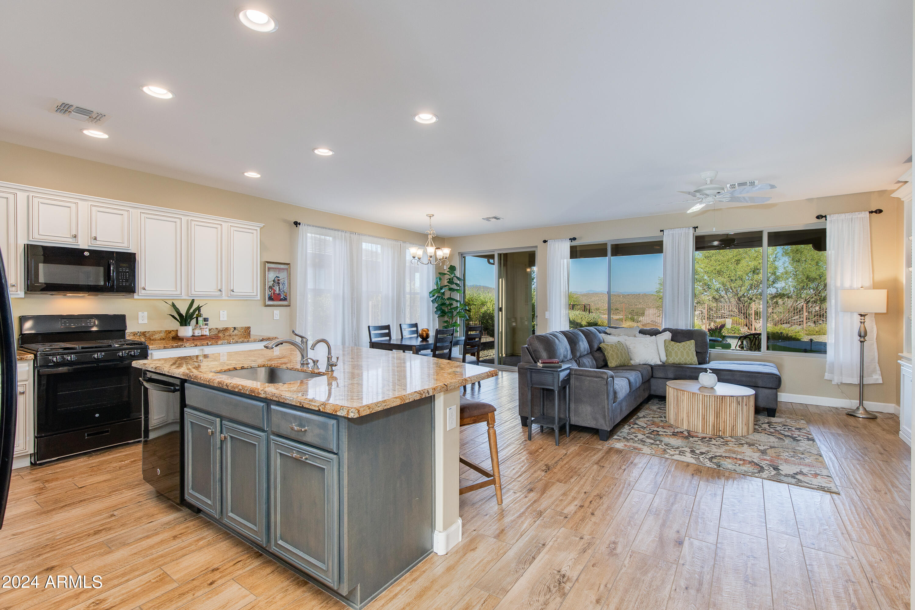 3705 RIDGEVIEW Terrace