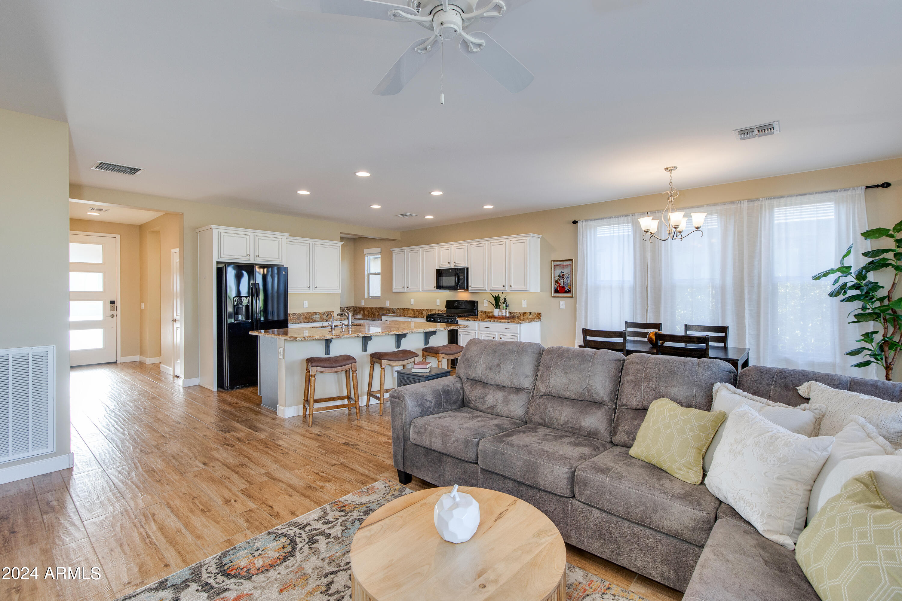 3705 RIDGEVIEW Terrace