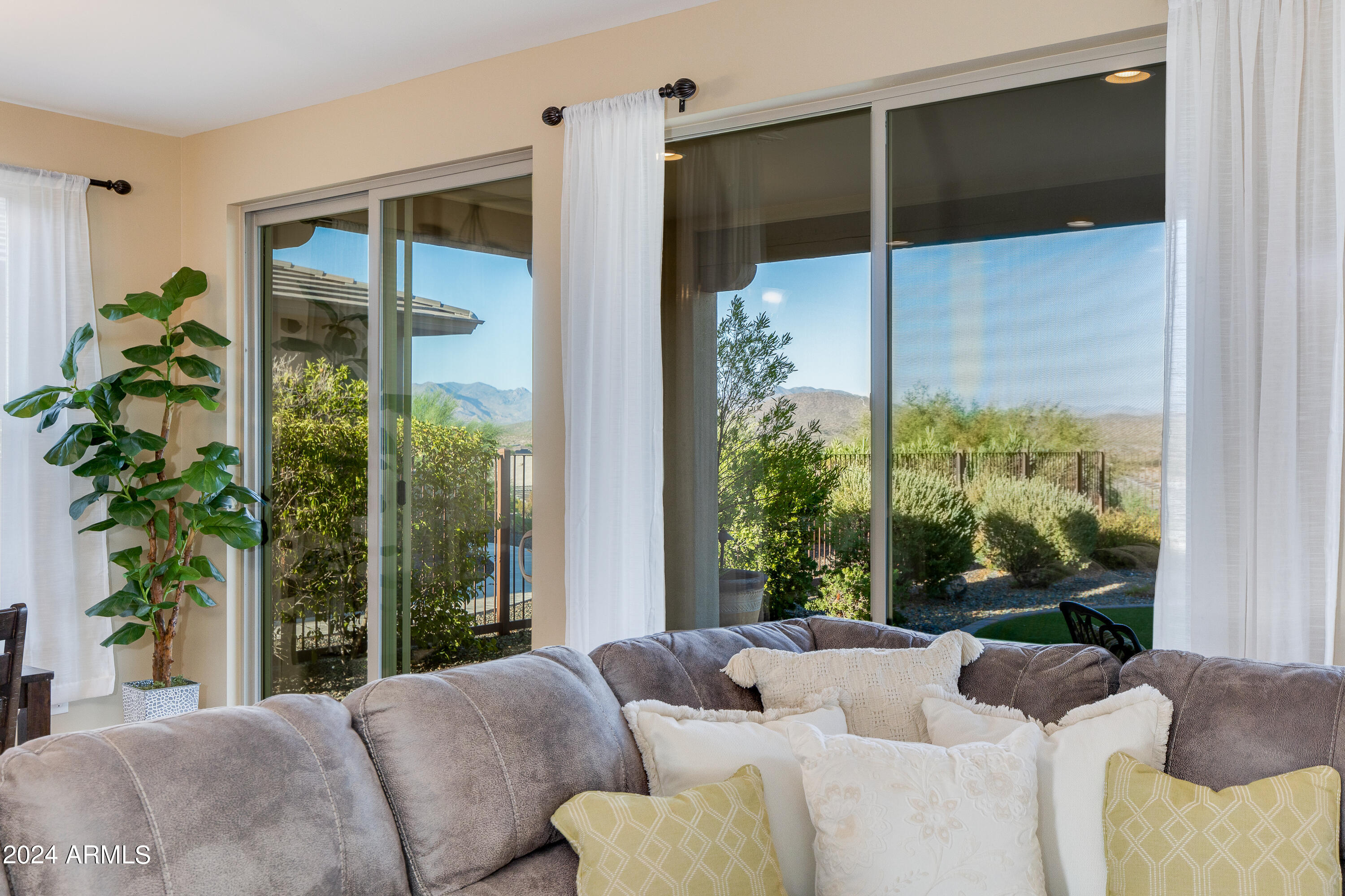 3705 RIDGEVIEW Terrace