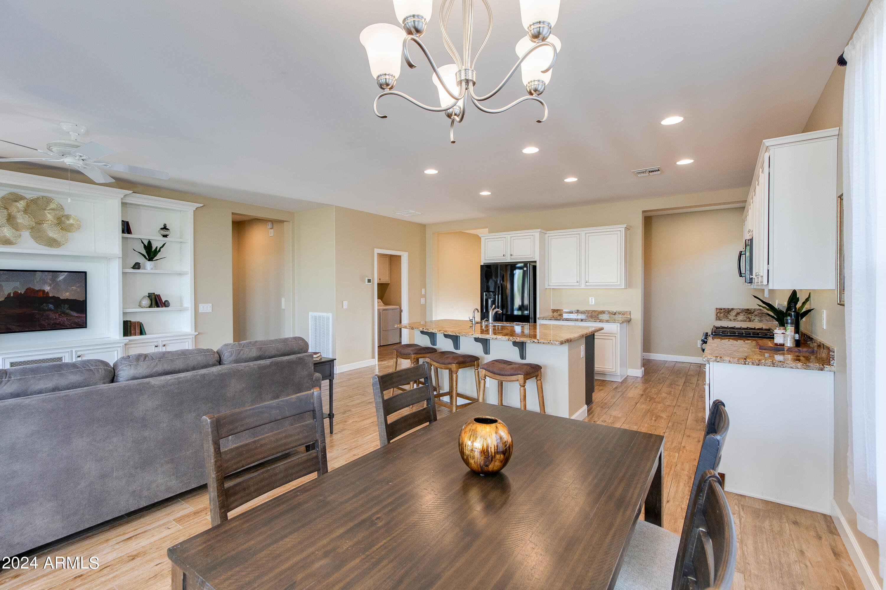 3705 RIDGEVIEW Terrace
